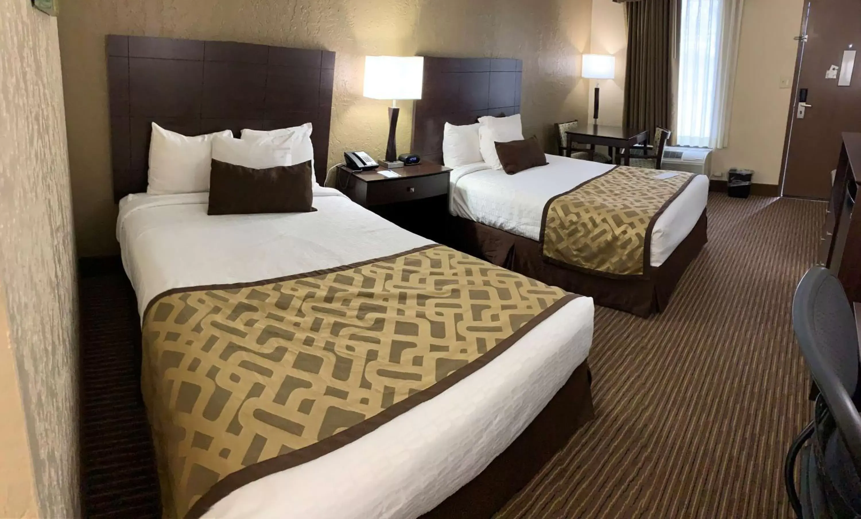 Photo of the whole room, Bed in Best Western of Hope