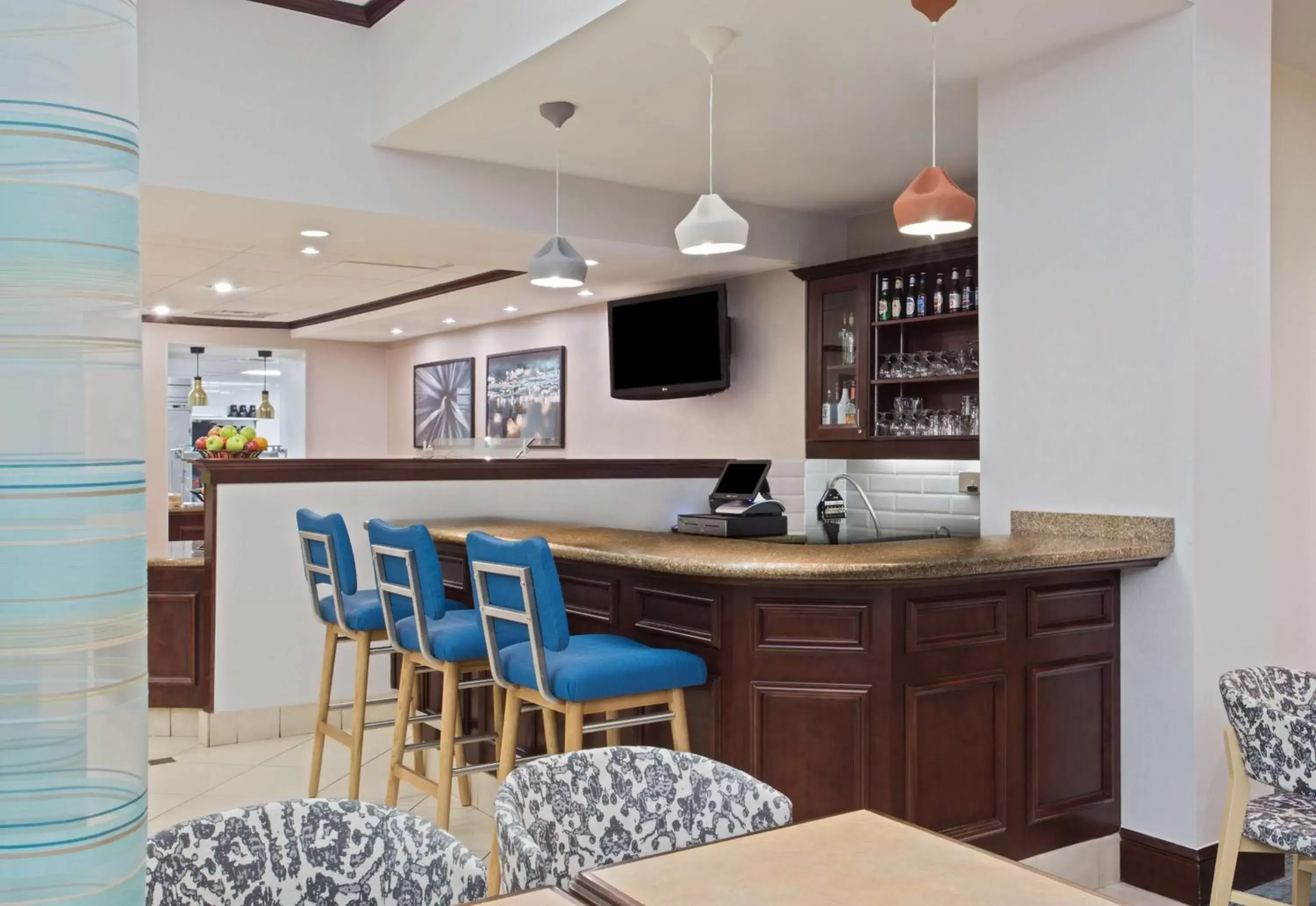 Lounge or bar in Hilton Garden Inn Annapolis