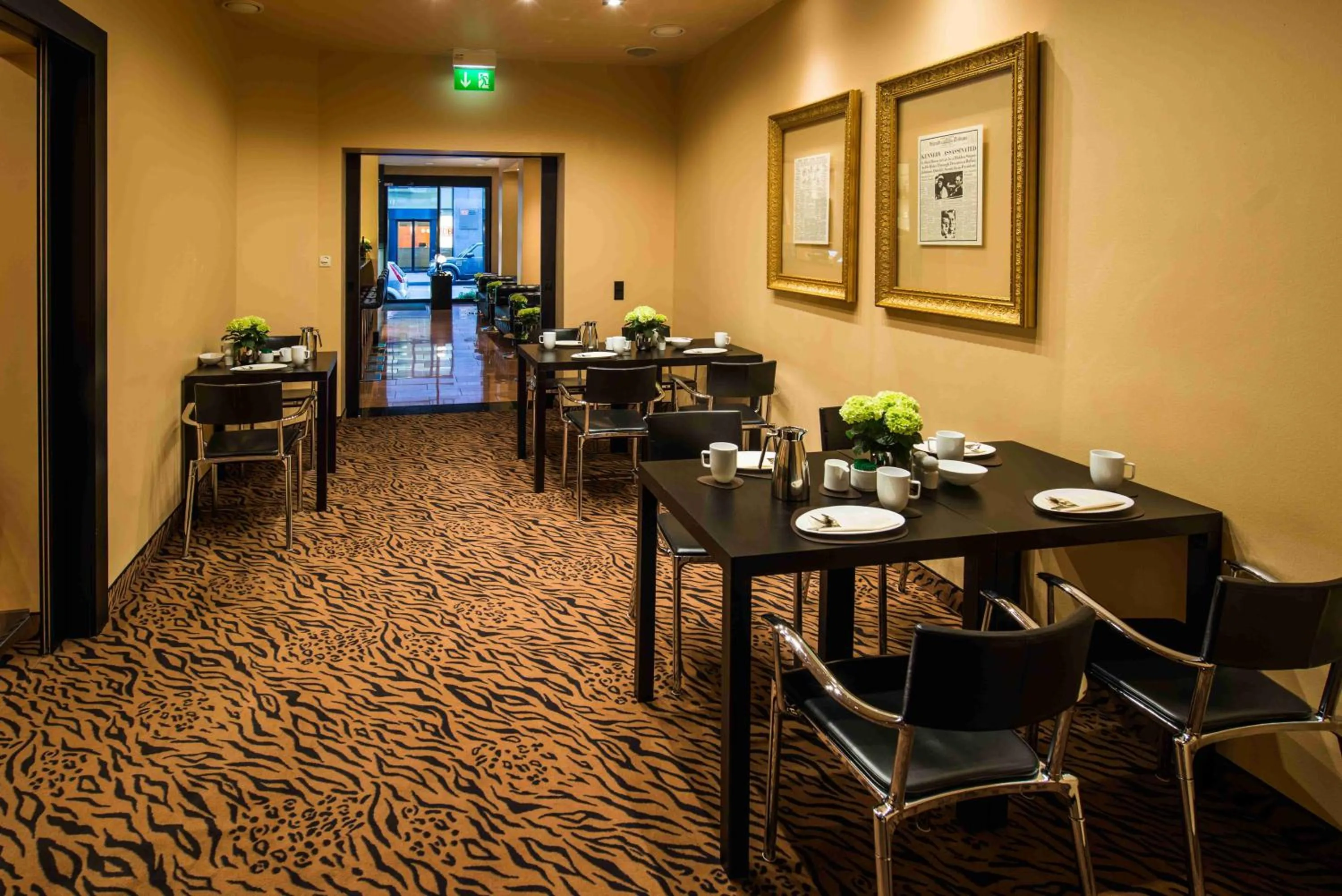 Restaurant/places to eat in Hotel Concorde