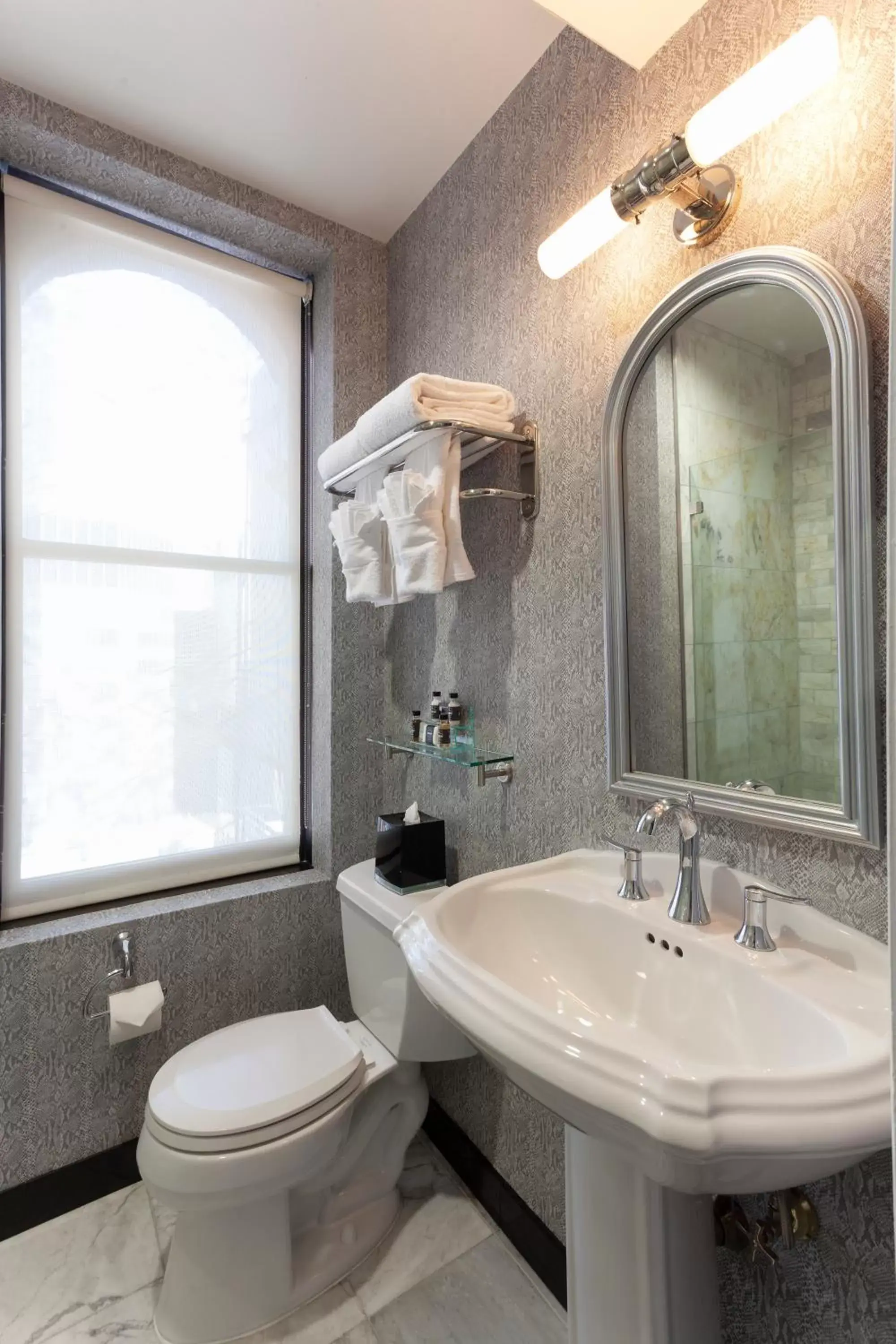 Shower, Bathroom in The Manhattan Club