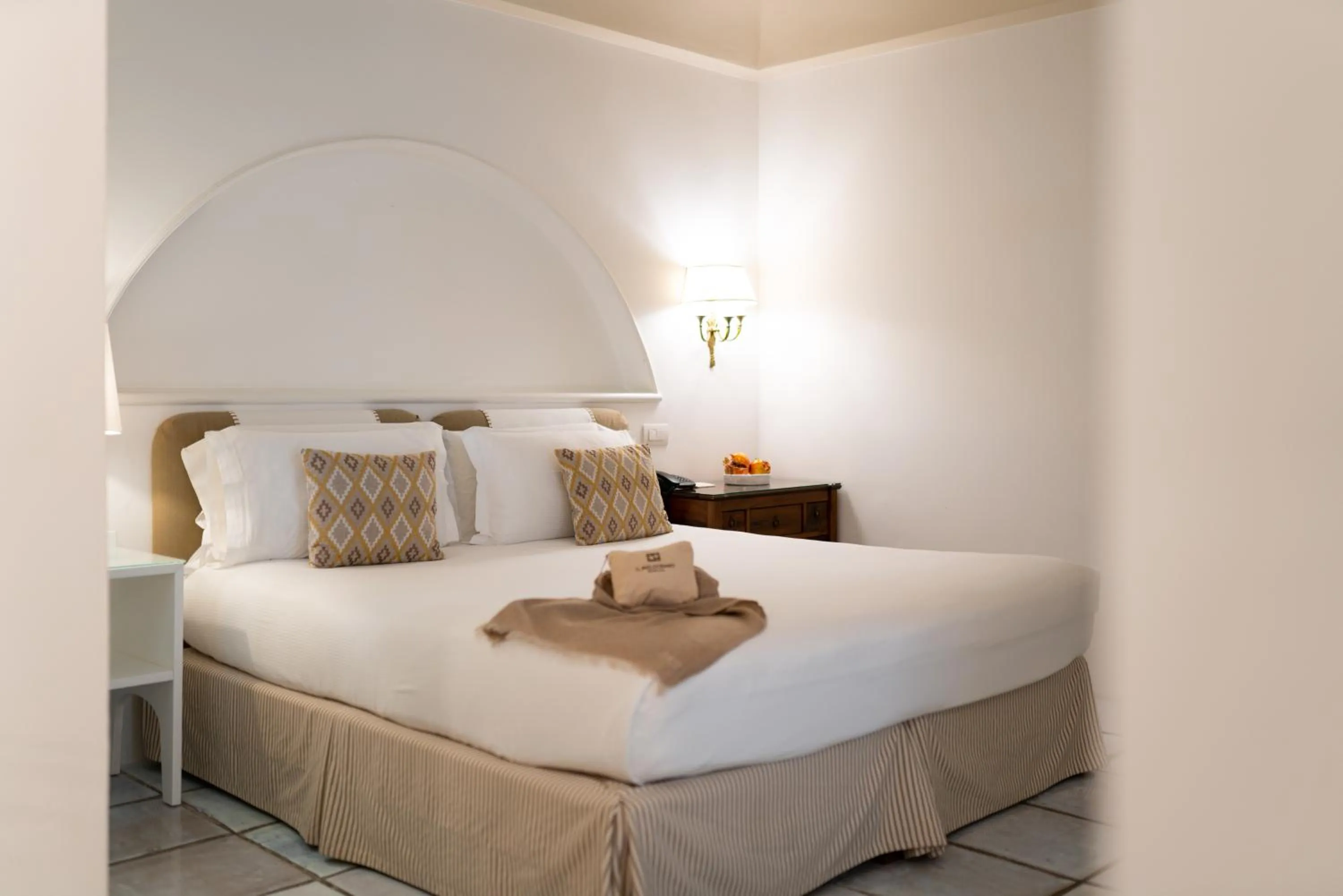 Bed in Hotel Il Melograno