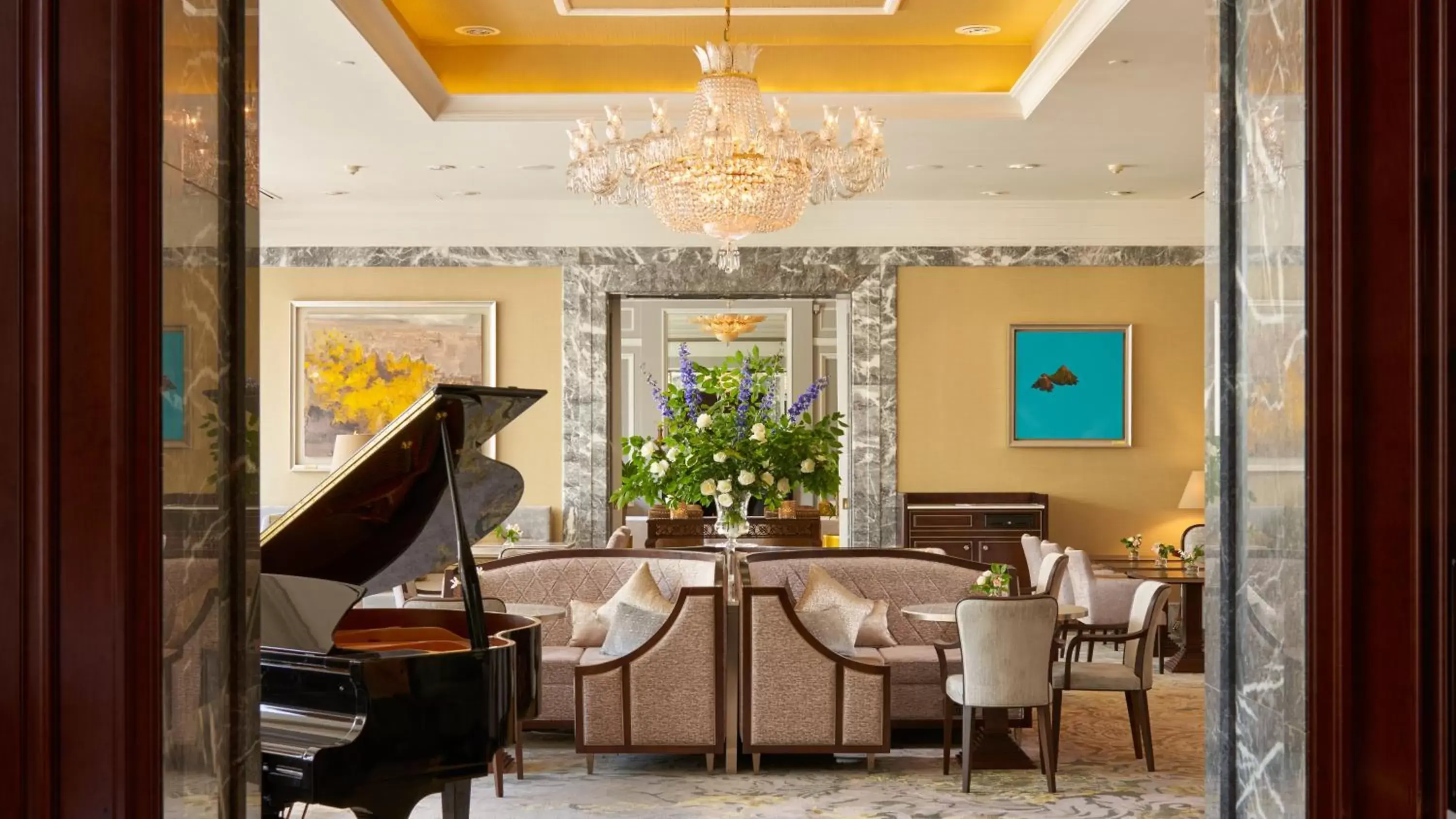 Lounge or bar, Restaurant/Places to Eat in InterContinental Dublin, an IHG Hotel