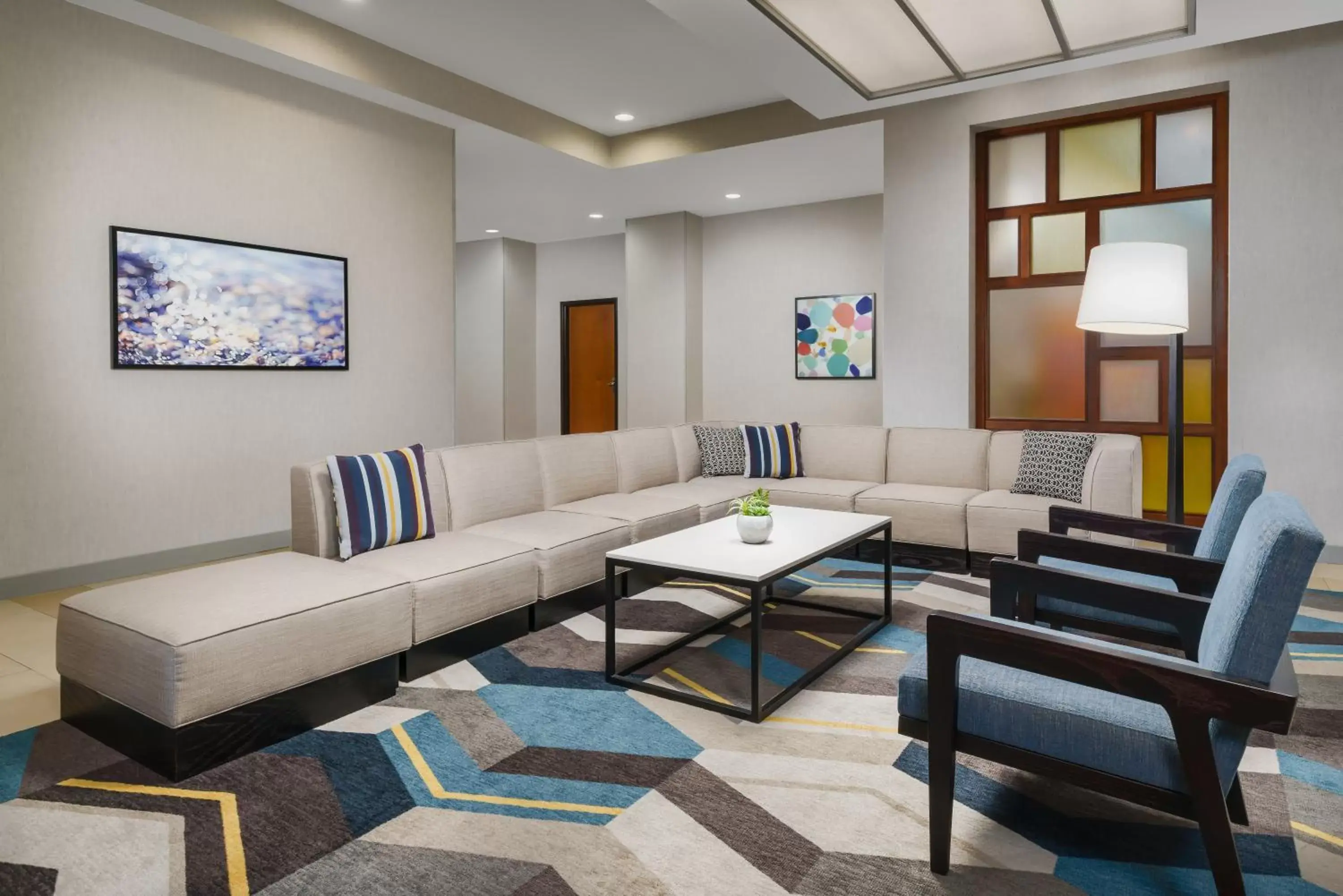Lobby or reception, Seating Area in Hyatt House Fort Lauderdale Airport/Cruise Port