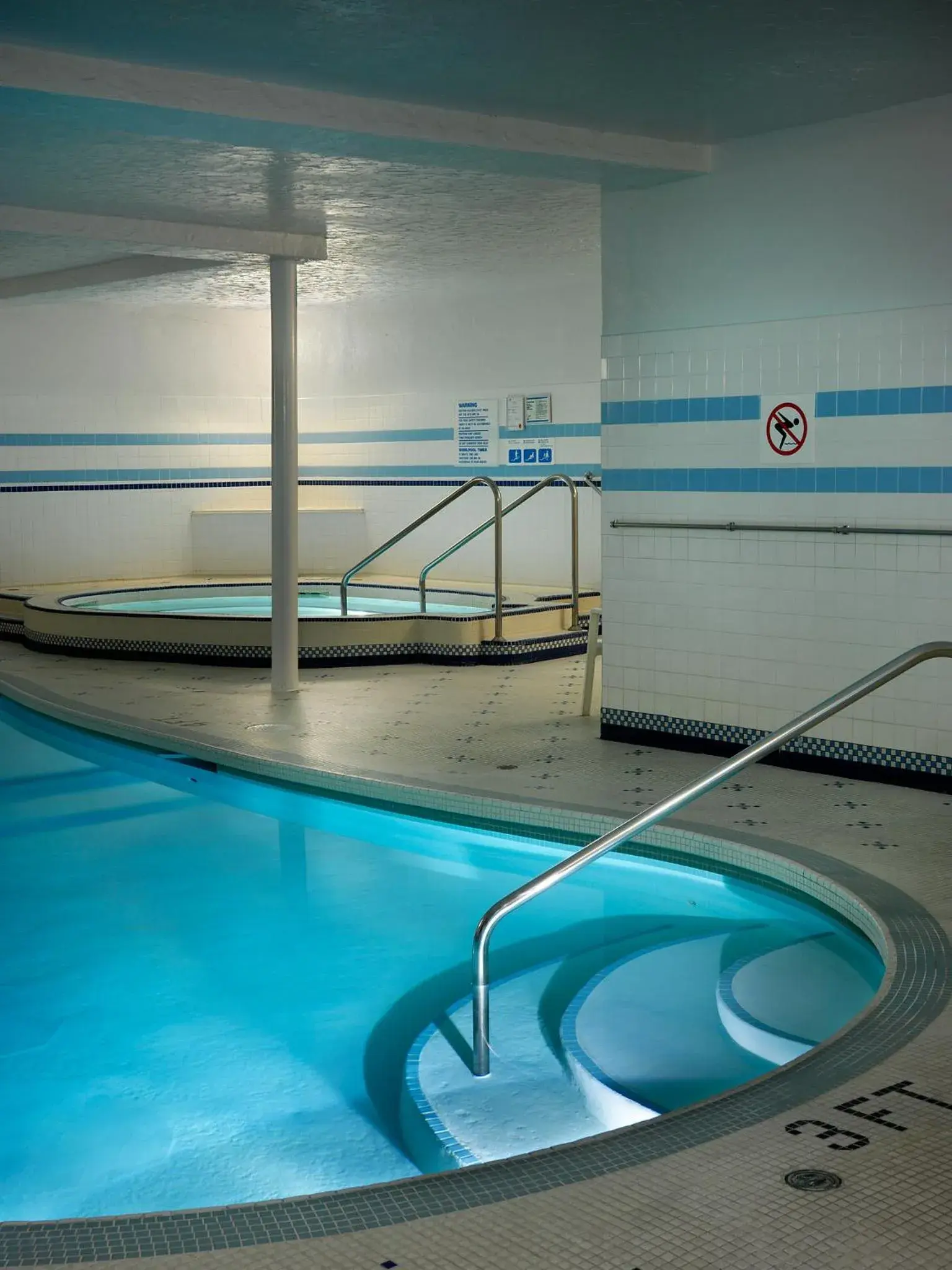Swimming Pool in Royal Scot Suite Hotel