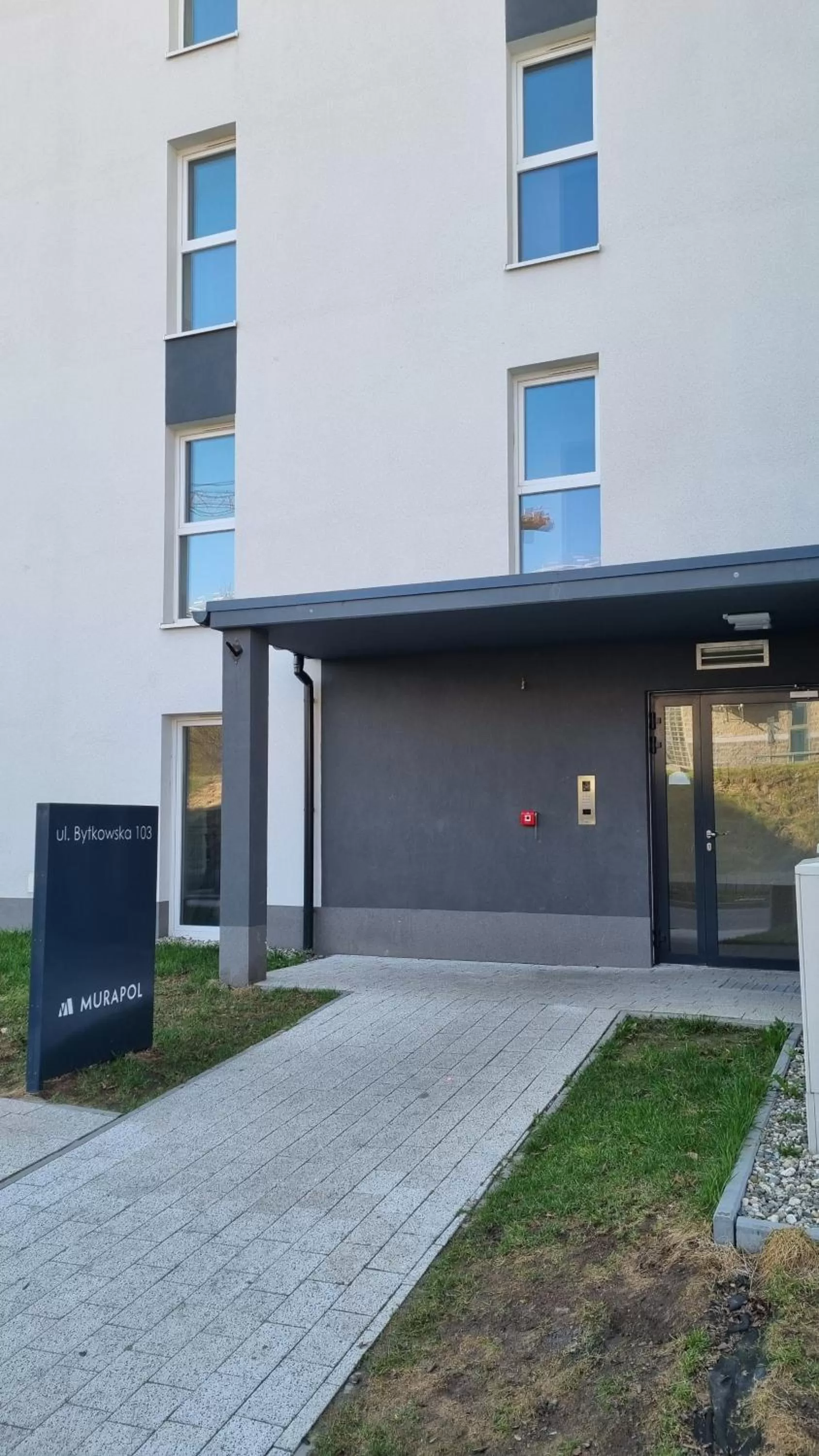 Property building in NOOK NOOK Apartments Bytkowska 103