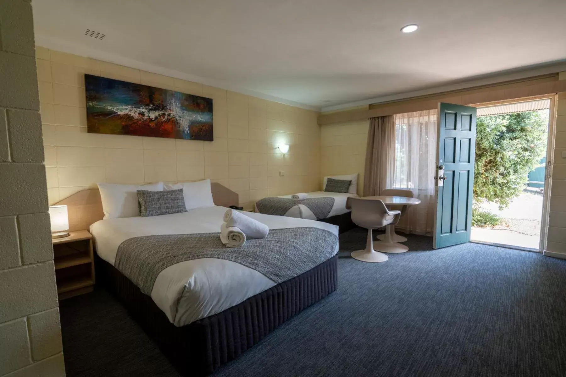 Bedroom, Bed in Hospitality Kalgoorlie, SureStay Collection by Best Western
