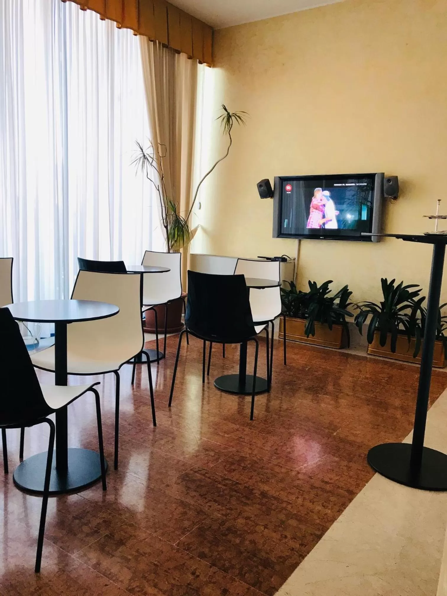 TV and multimedia in Hotel Krystal