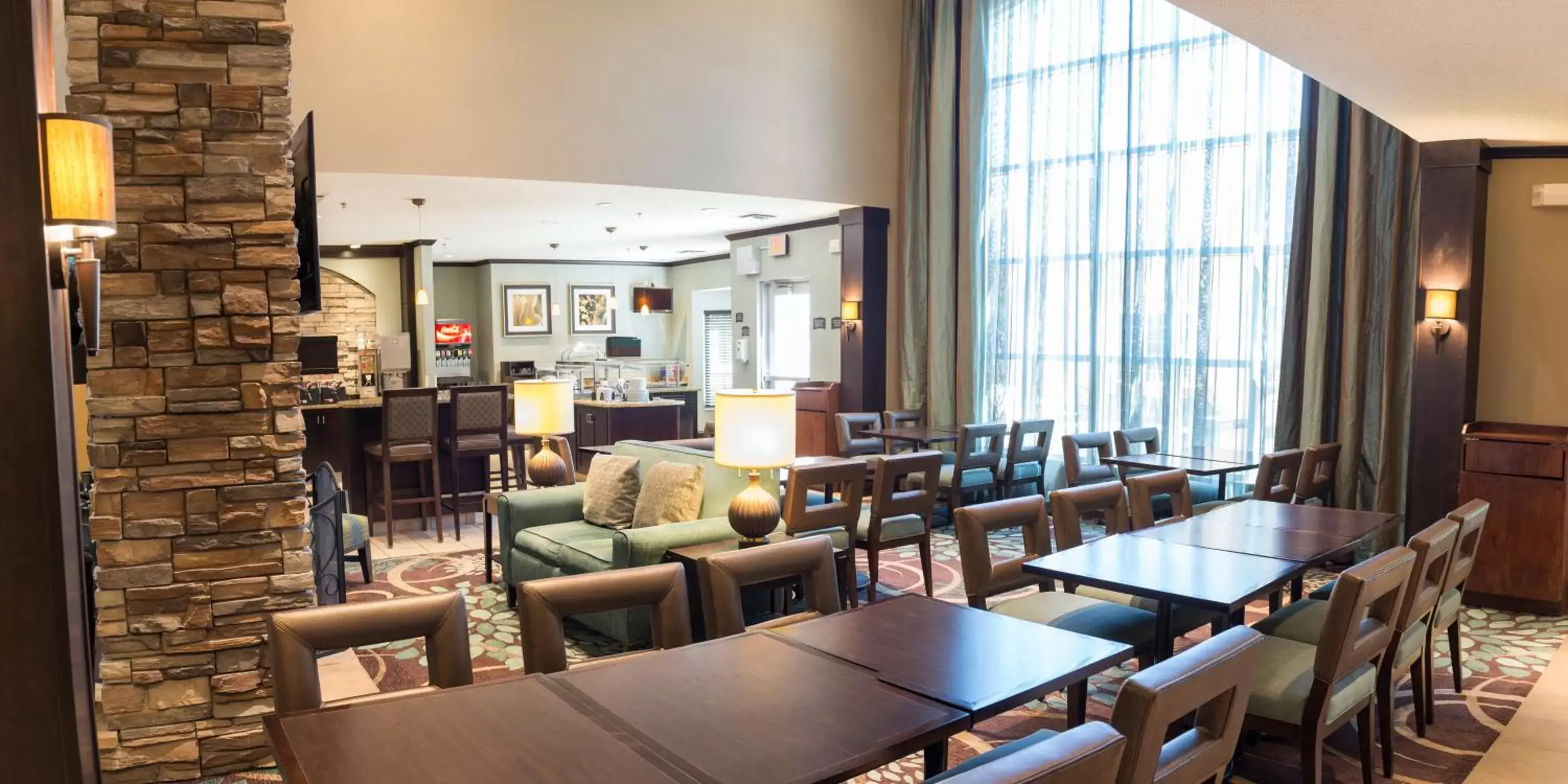 Restaurant/Places to Eat in Staybridge Suites Fargo, an IHG Hotel
