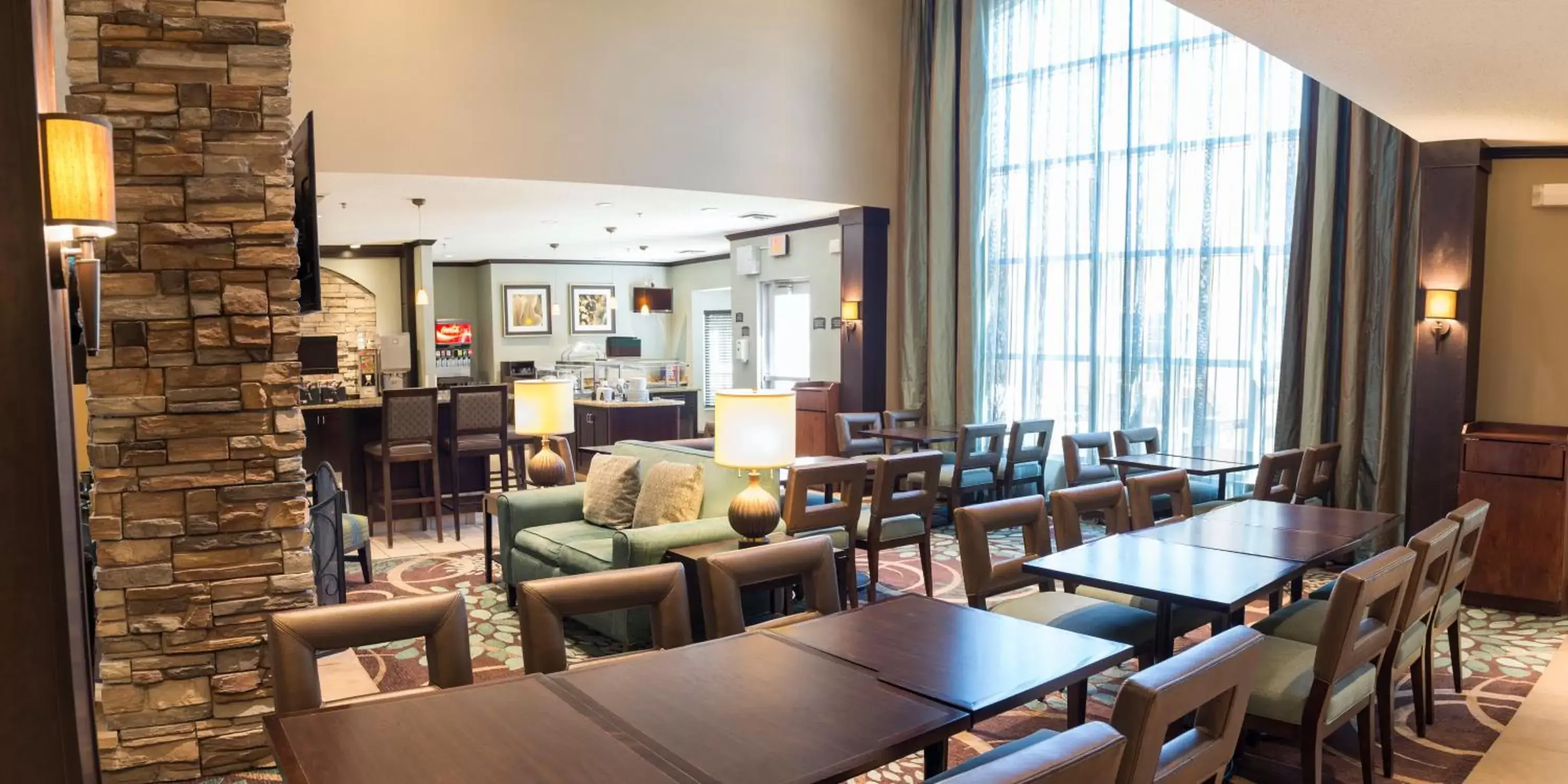 Restaurant/places to eat in Staybridge Suites Fargo by IHG Restaurant/places to eat in Staybridge Suites Fargo by IHG