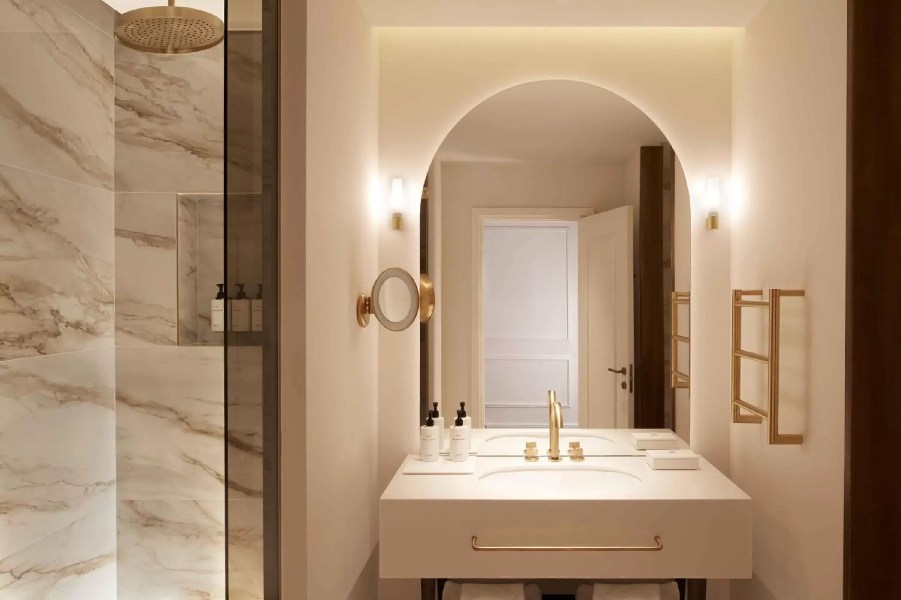 Bathroom in InterContinental Rome Ambasciatori Palace, an IHG Hotel