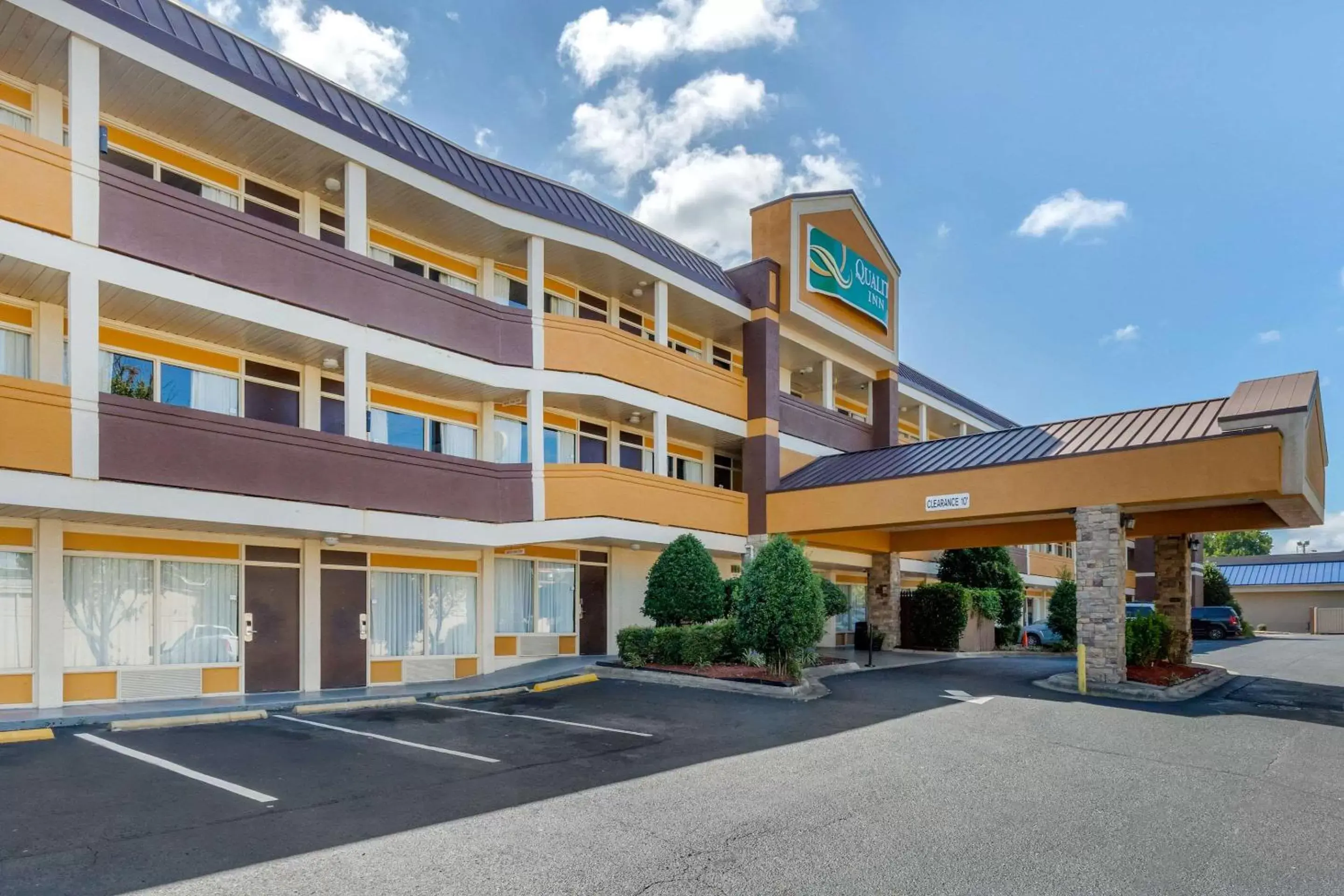 Property Building in Quality Inn Airport South