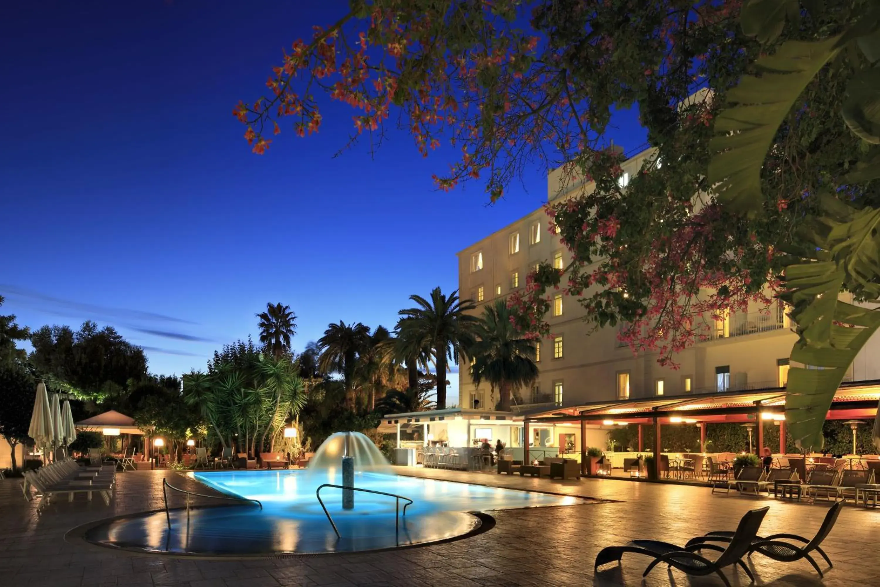 Lounge or bar, Swimming Pool in Hotel Mediterraneo
