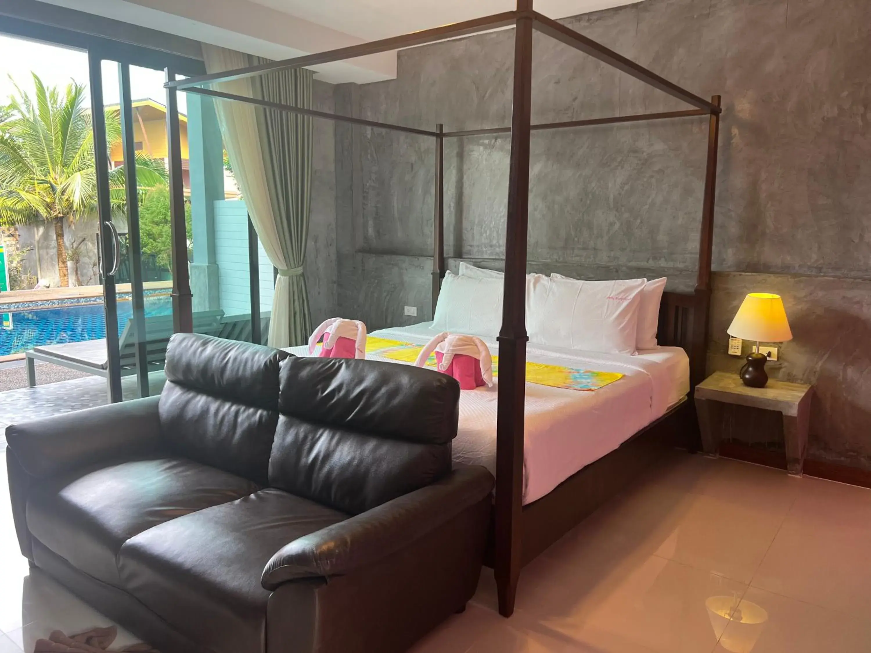 Pinky Bungalow Resort - SHA Extra Plus