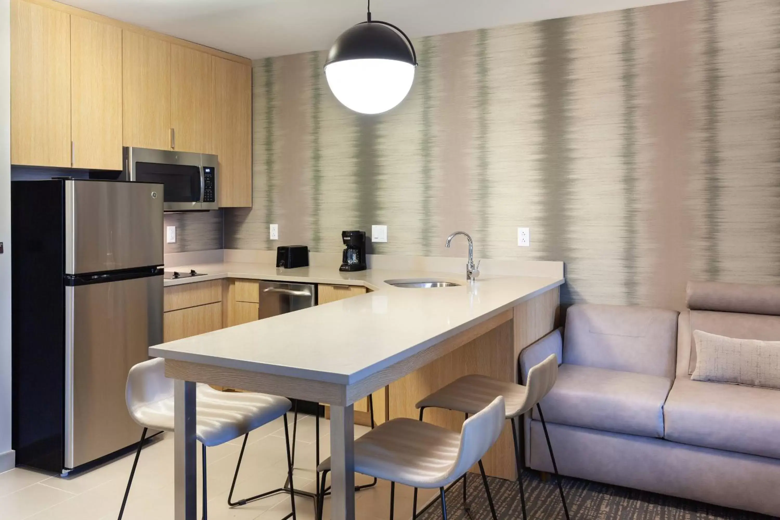 Kitchen or kitchenette, Kitchen/Kitchenette in Residence Inn by Marriott Orlando at Millenia