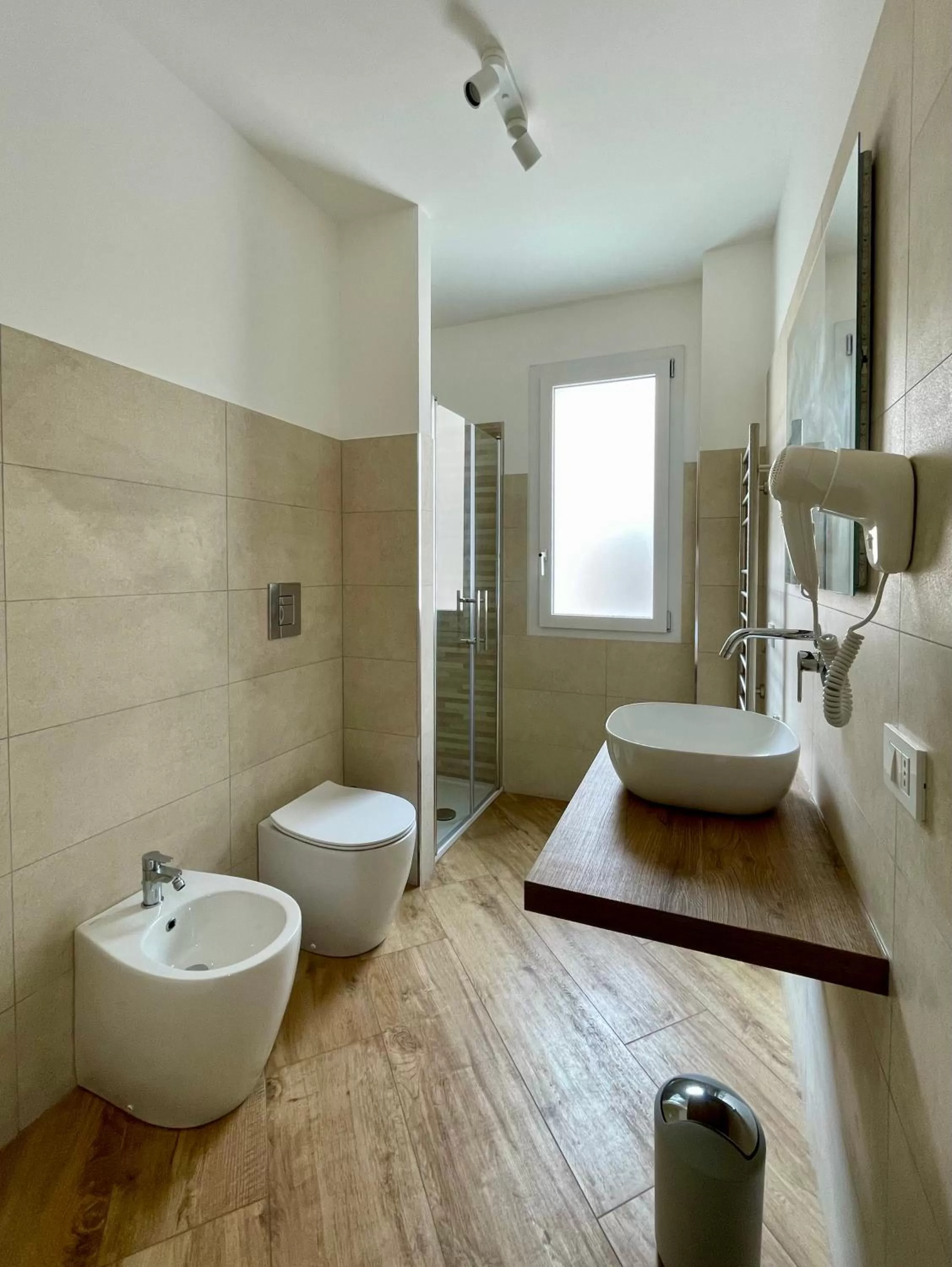 Shower in ALBARIA ROOMS-APARTMENTS