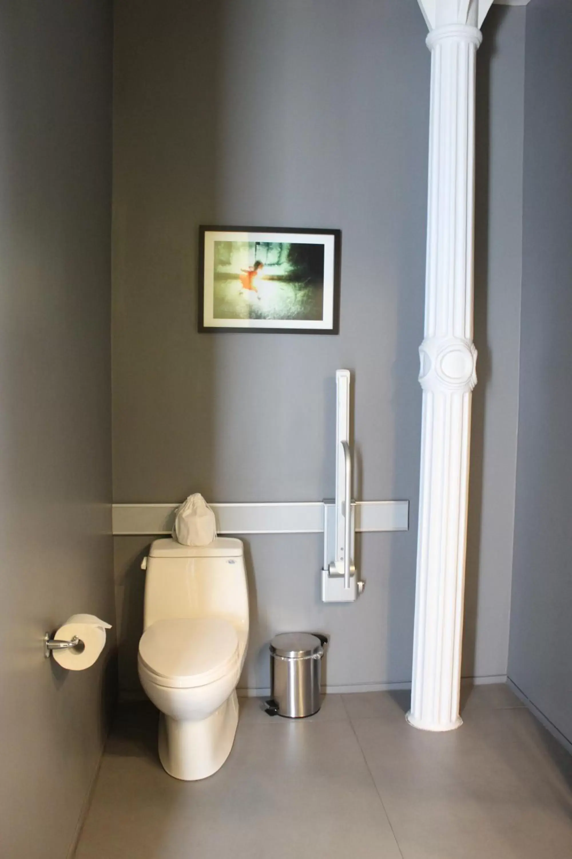 Toilet, Bathroom in Hotel Gault