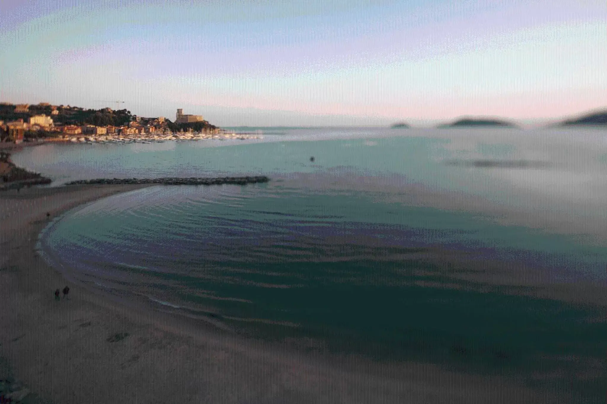 View (from property/room), Beach in Hotel Florida Lerici