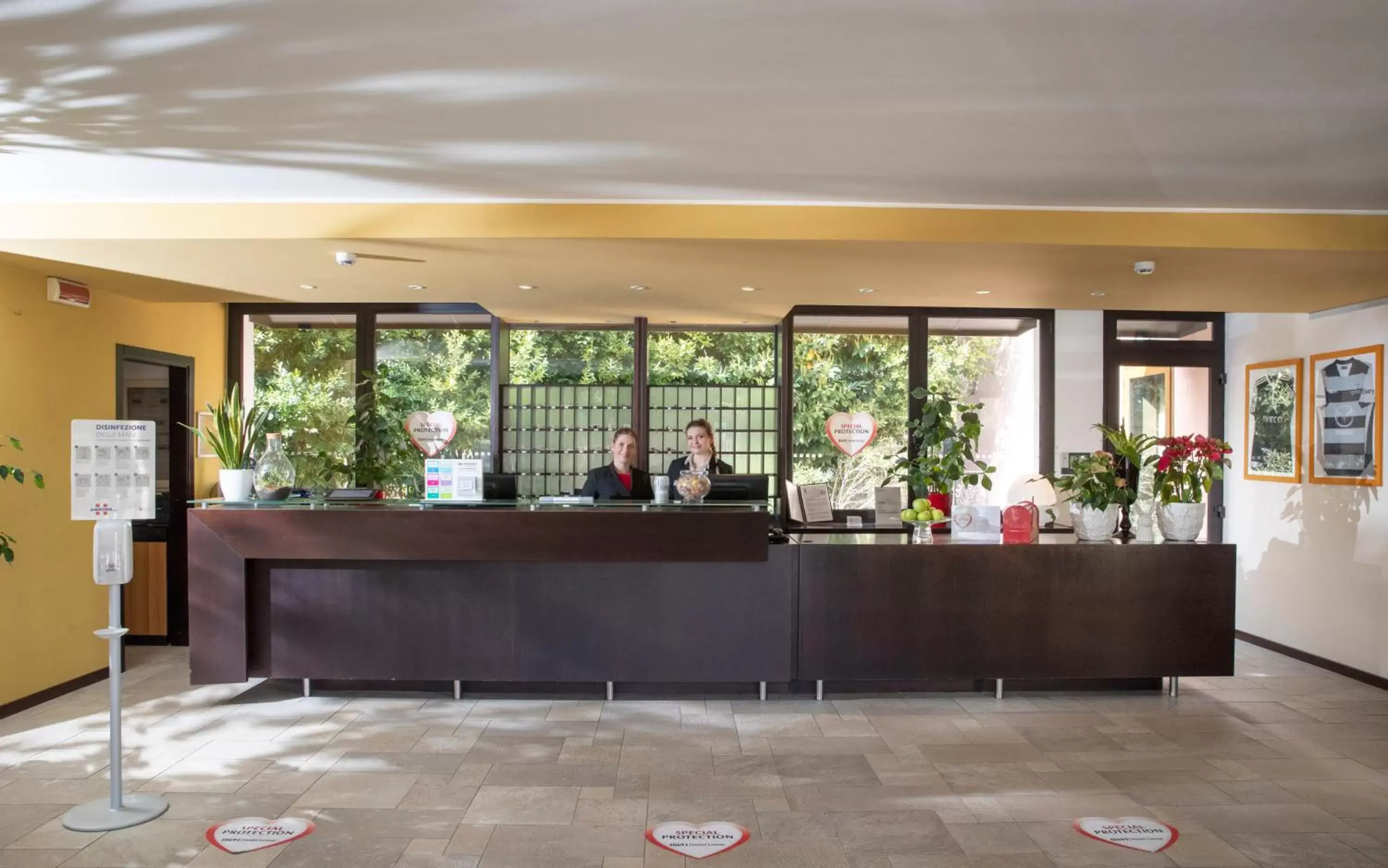 Staff, Lobby/Reception in BEST WESTERN Titian Inn Hotel Treviso