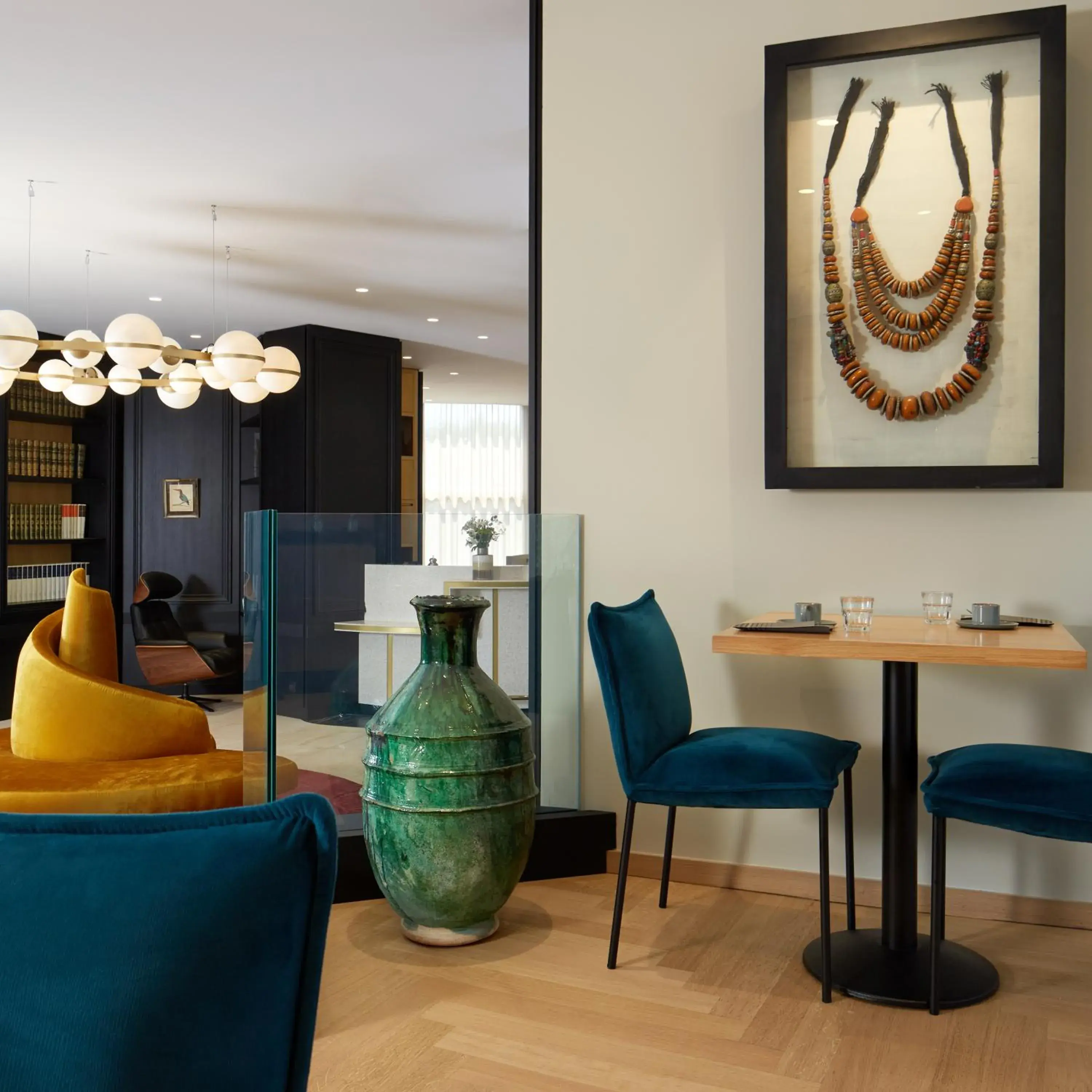 Breakfast, Seating Area in Les Nomades Beaune