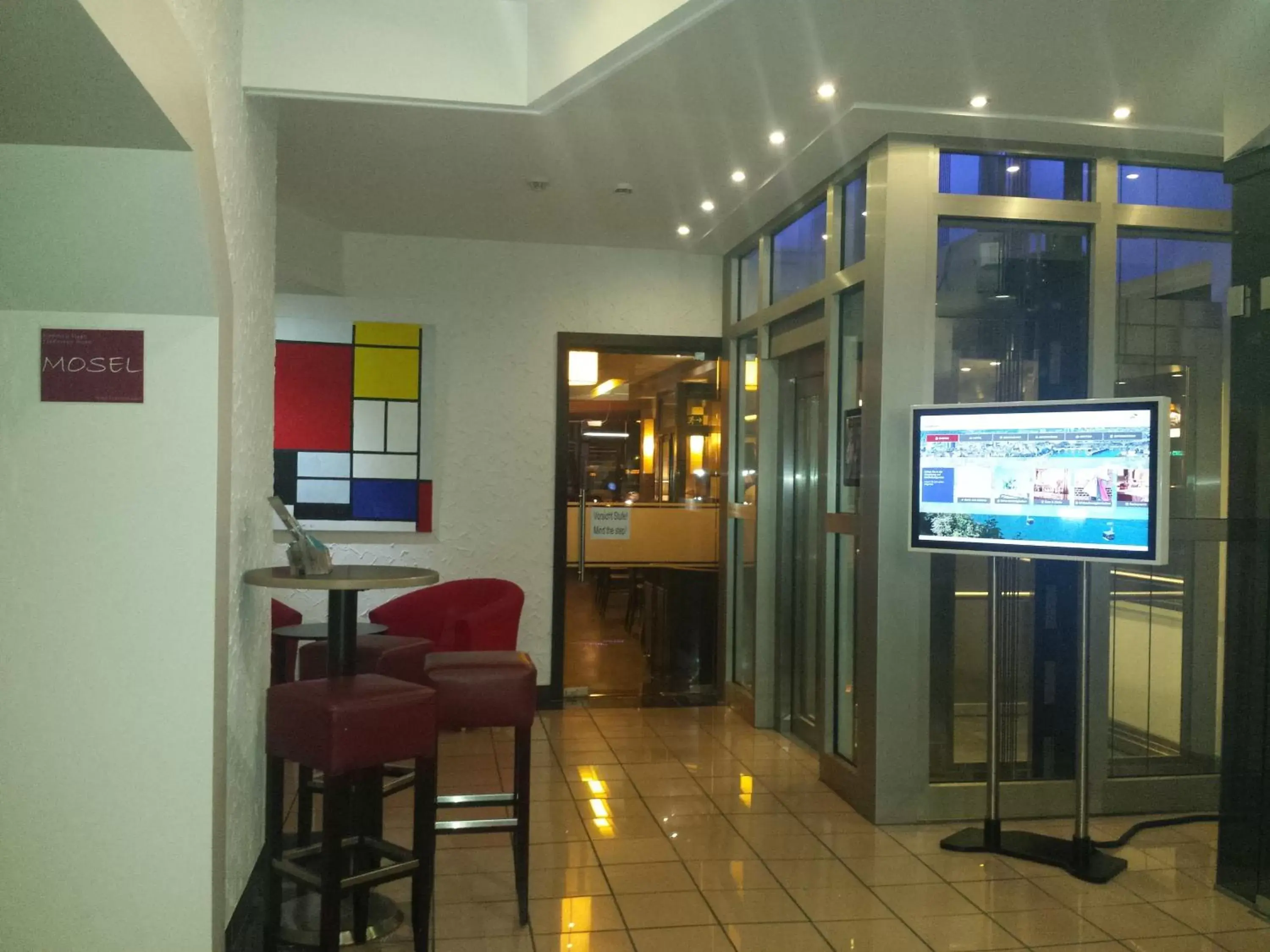 Lobby or reception, TV/Entertainment Center in Hotel Hohenstaufen