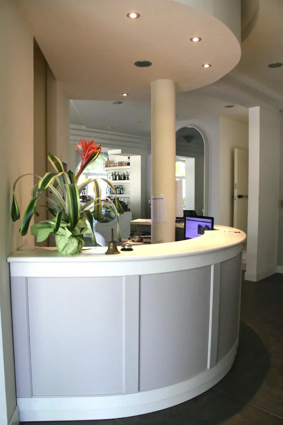 Lobby or reception, Lounge/Bar in Alba Hotel