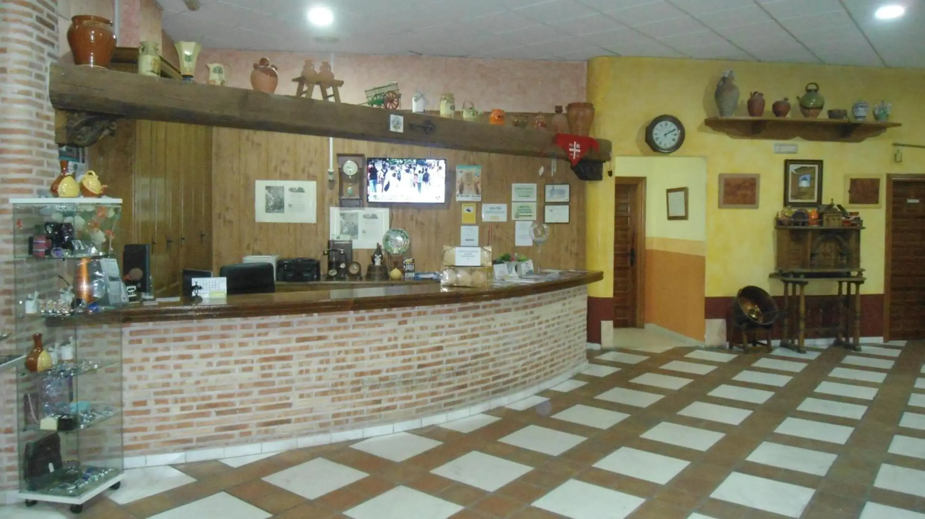 Facade/entrance, Lobby/Reception in Hotel Venta El Molino