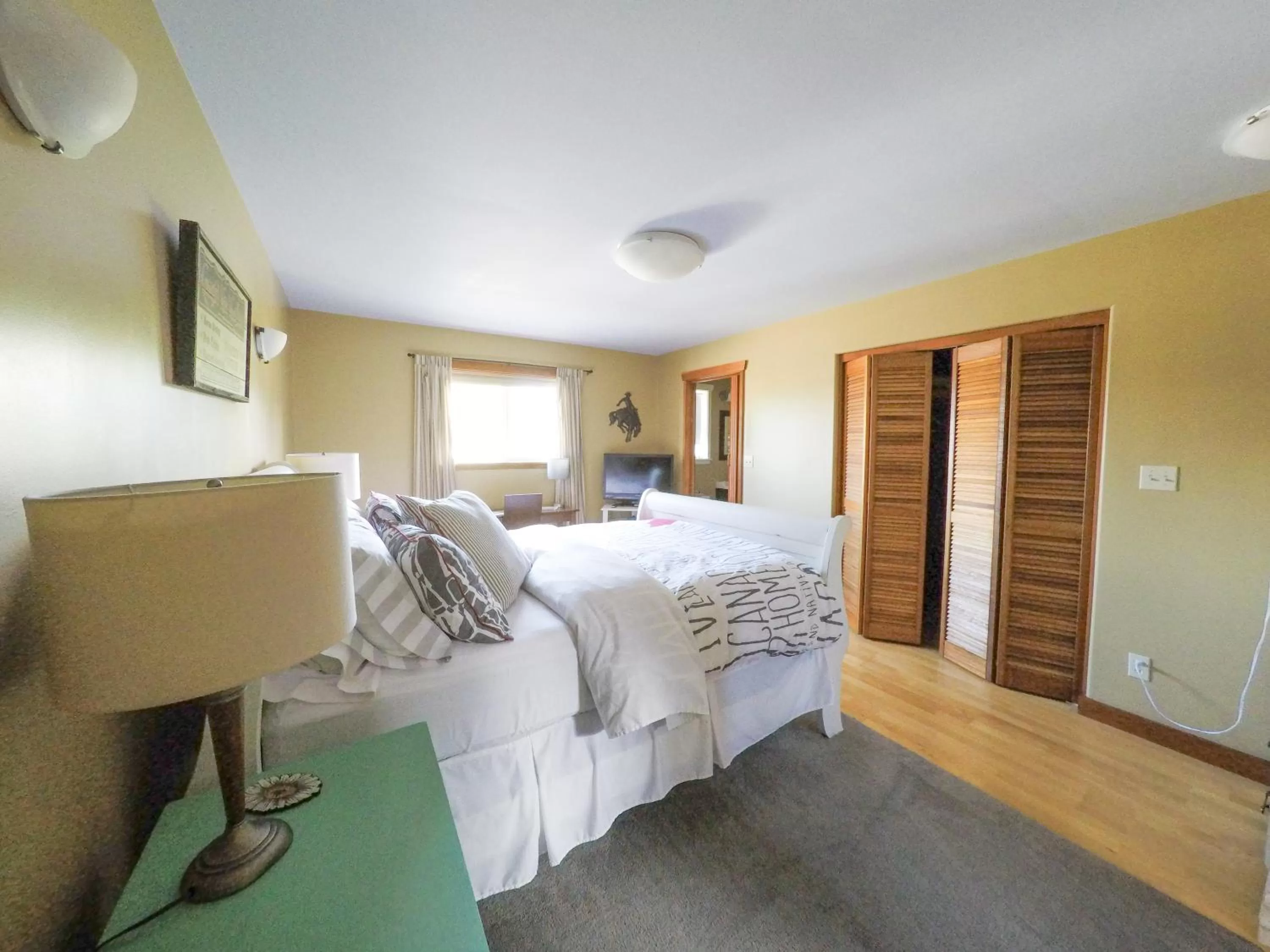 Photo of the whole room, Bed in Money Pennies Bed and Breakfast