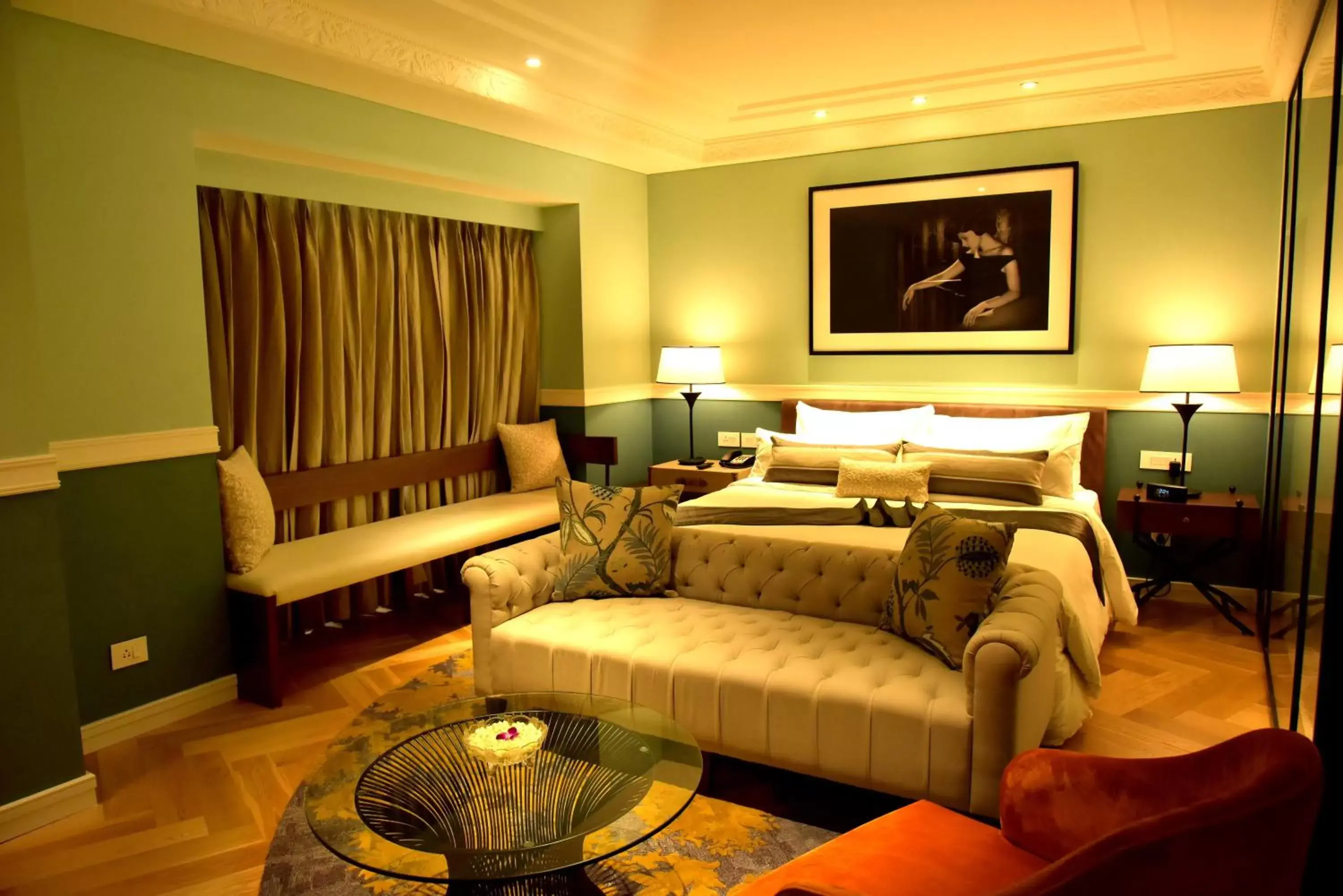 Photo of the whole room, Seating Area in Radisson Hotel Shimla