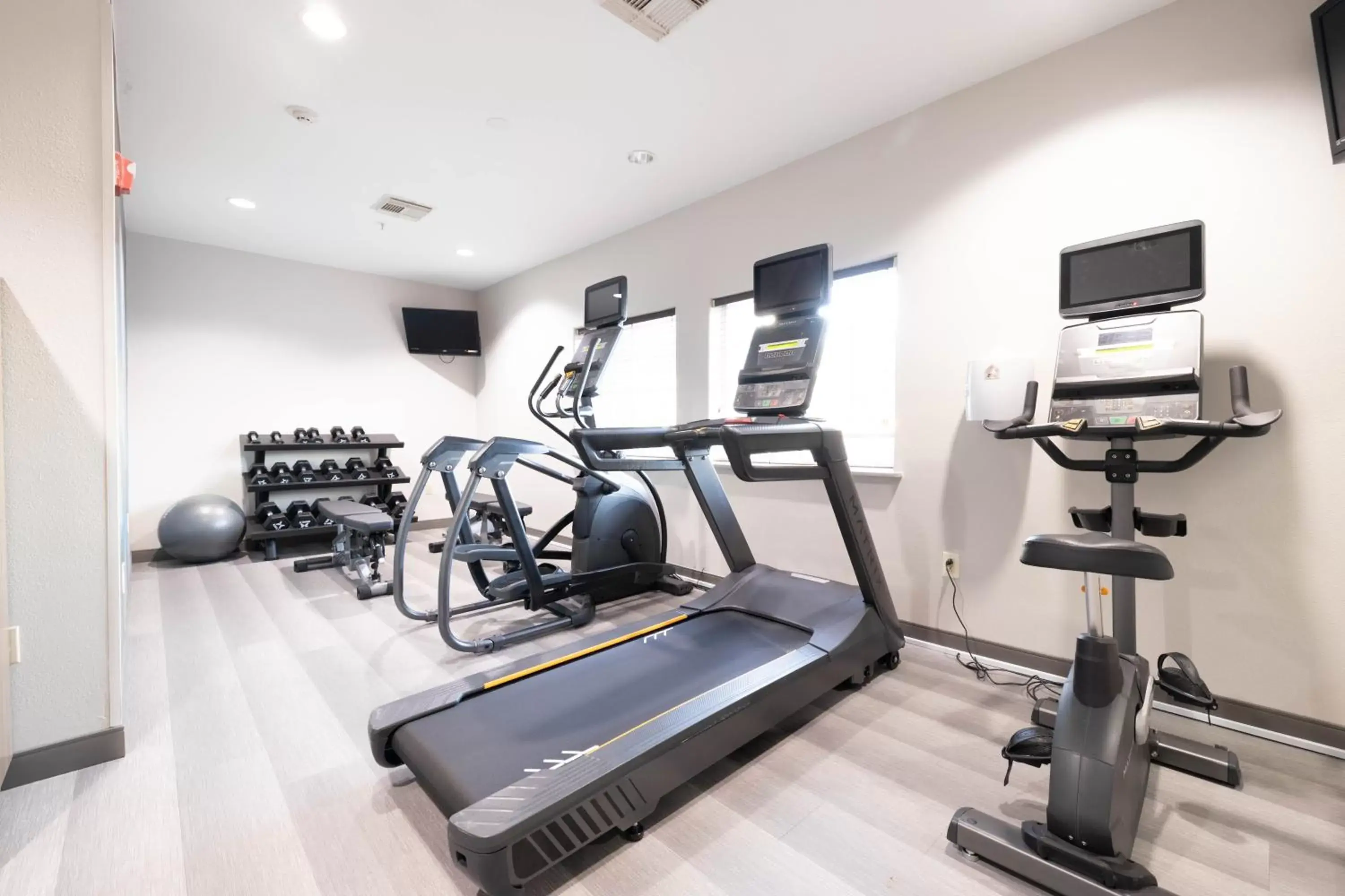 Spa and wellness centre/facilities, Fitness Center/Facilities in Candlewood Suites Houston Westchase - Westheimer, an IHG Hotel