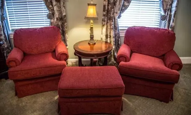 Seating Area in Clark House Inn