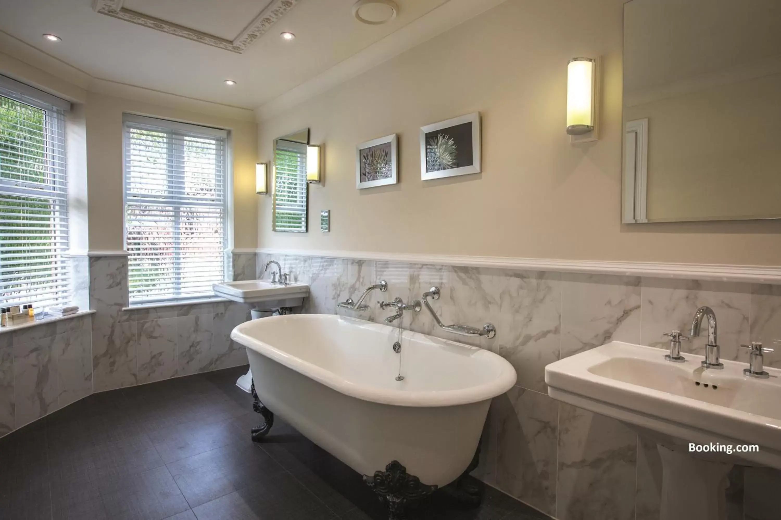 Bathroom in Rookery Hall Hotel & Spa