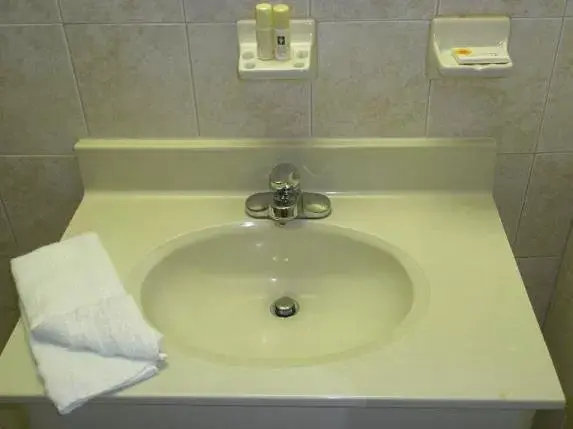 Bathroom in Miami Princess Hotel