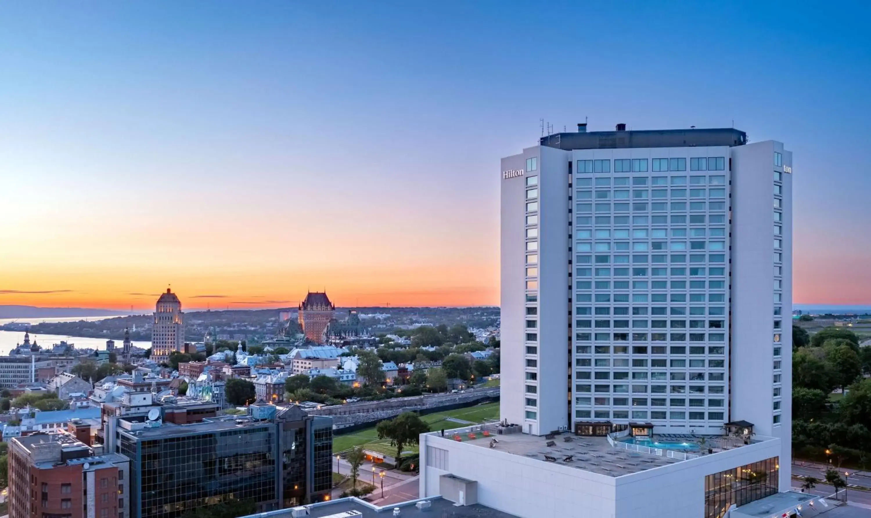 Property building in Hilton Québec