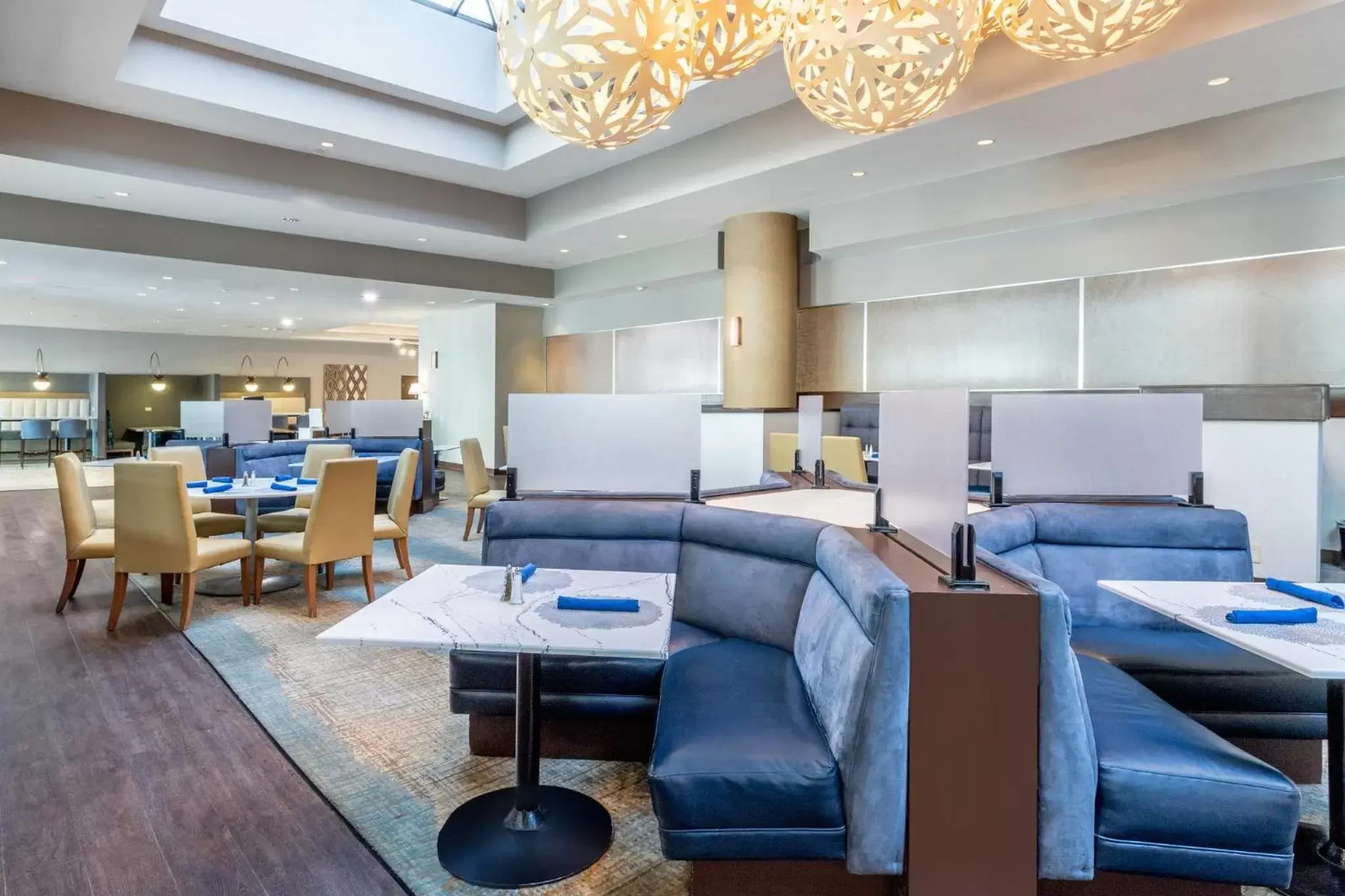 Restaurant/places to eat in Crowne Plaza Hotel Los Angeles Harbor, an IHG Hotel