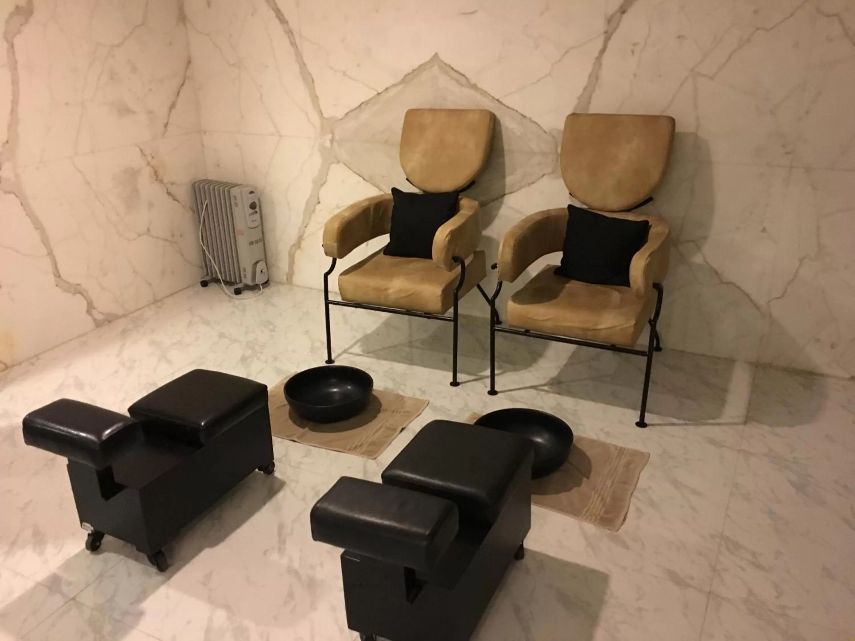 Massage in Radisson Blu Hotel MBD Ludhiana