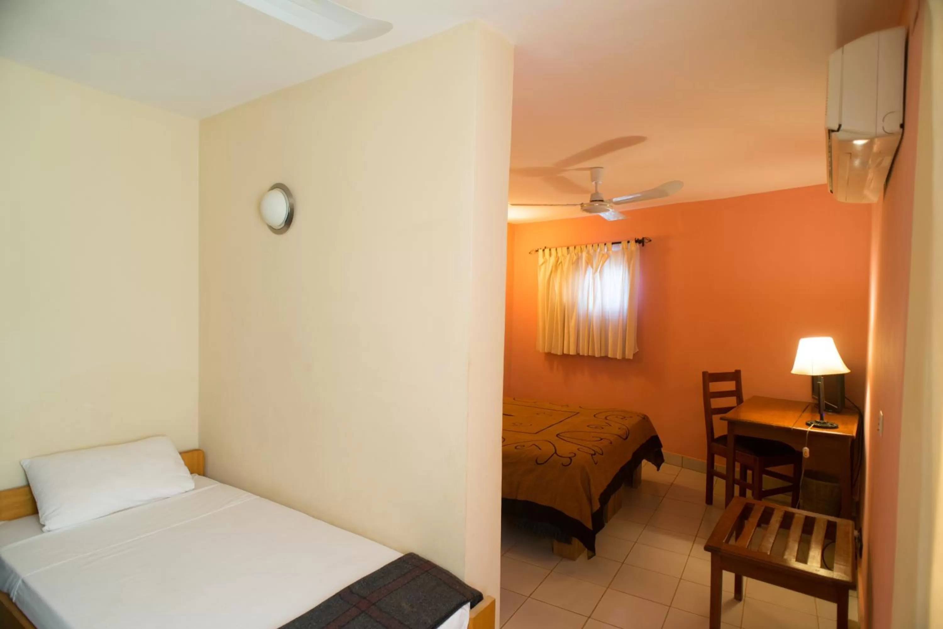 Photo of the whole room, Bed in Le Grand Calao