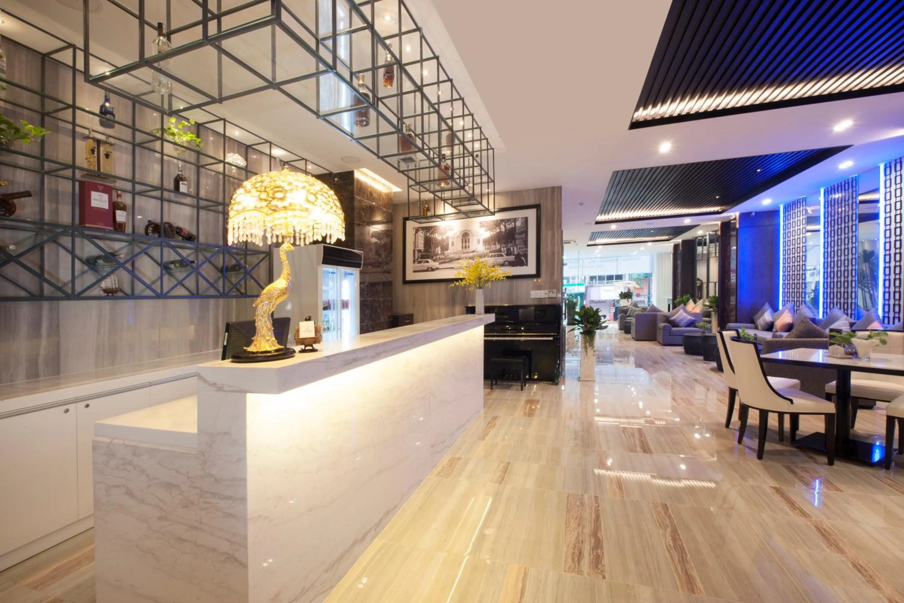 Lounge or bar in Sunrise Central Hotel