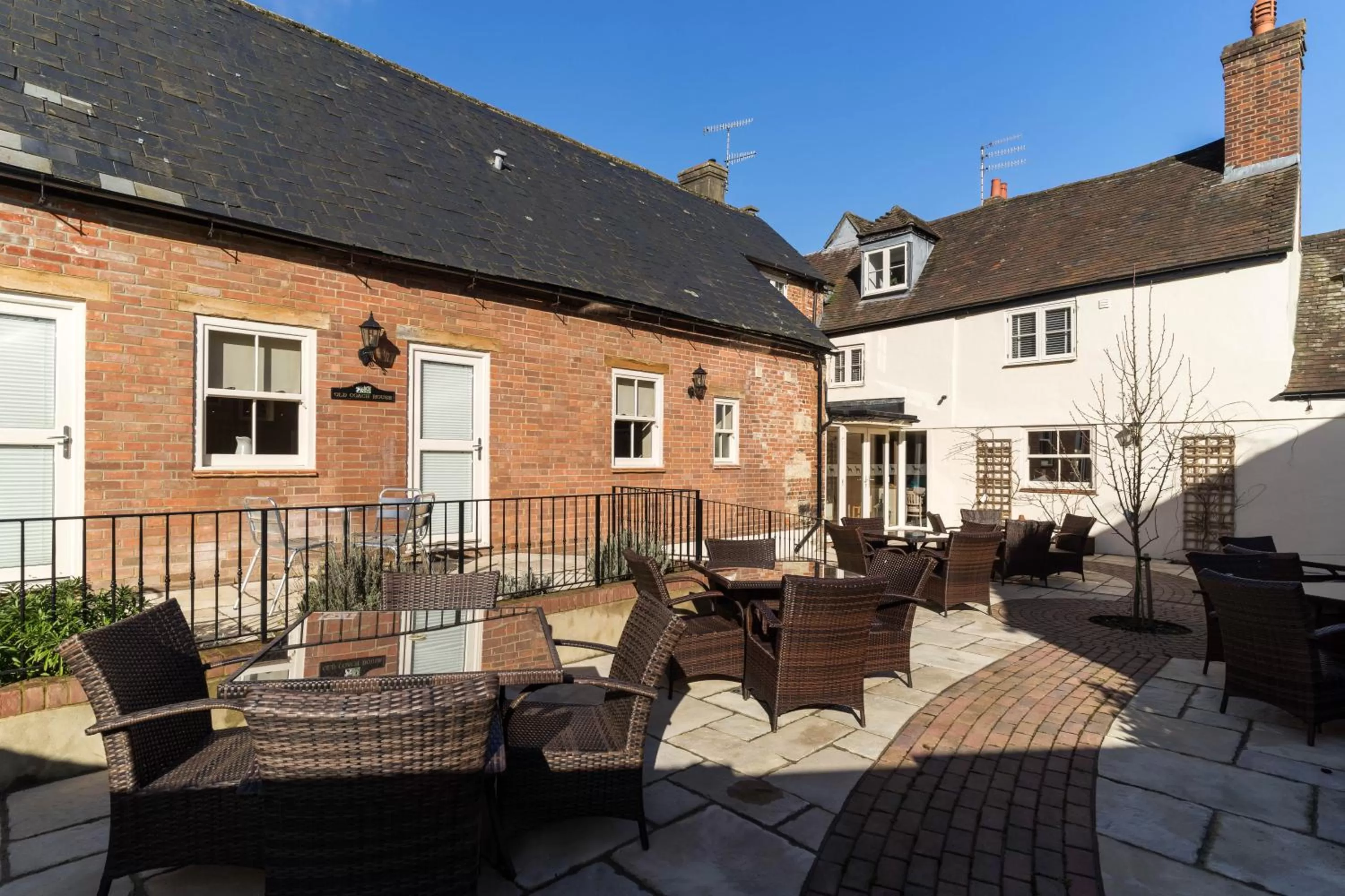 Greyhound Inn Wilton