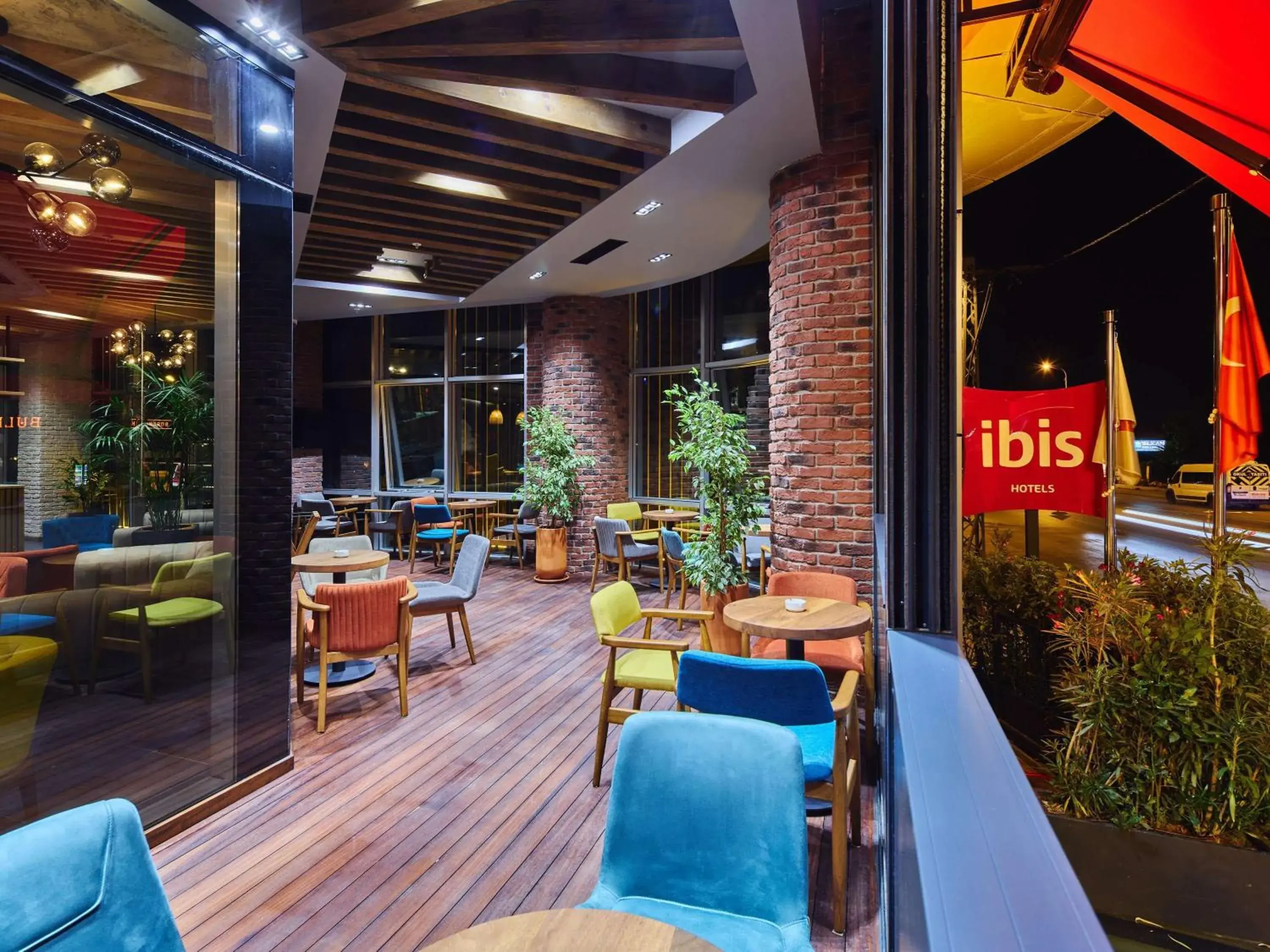 Balcony/Terrace, Restaurant/Places to Eat in Ibis Istanbul Airport