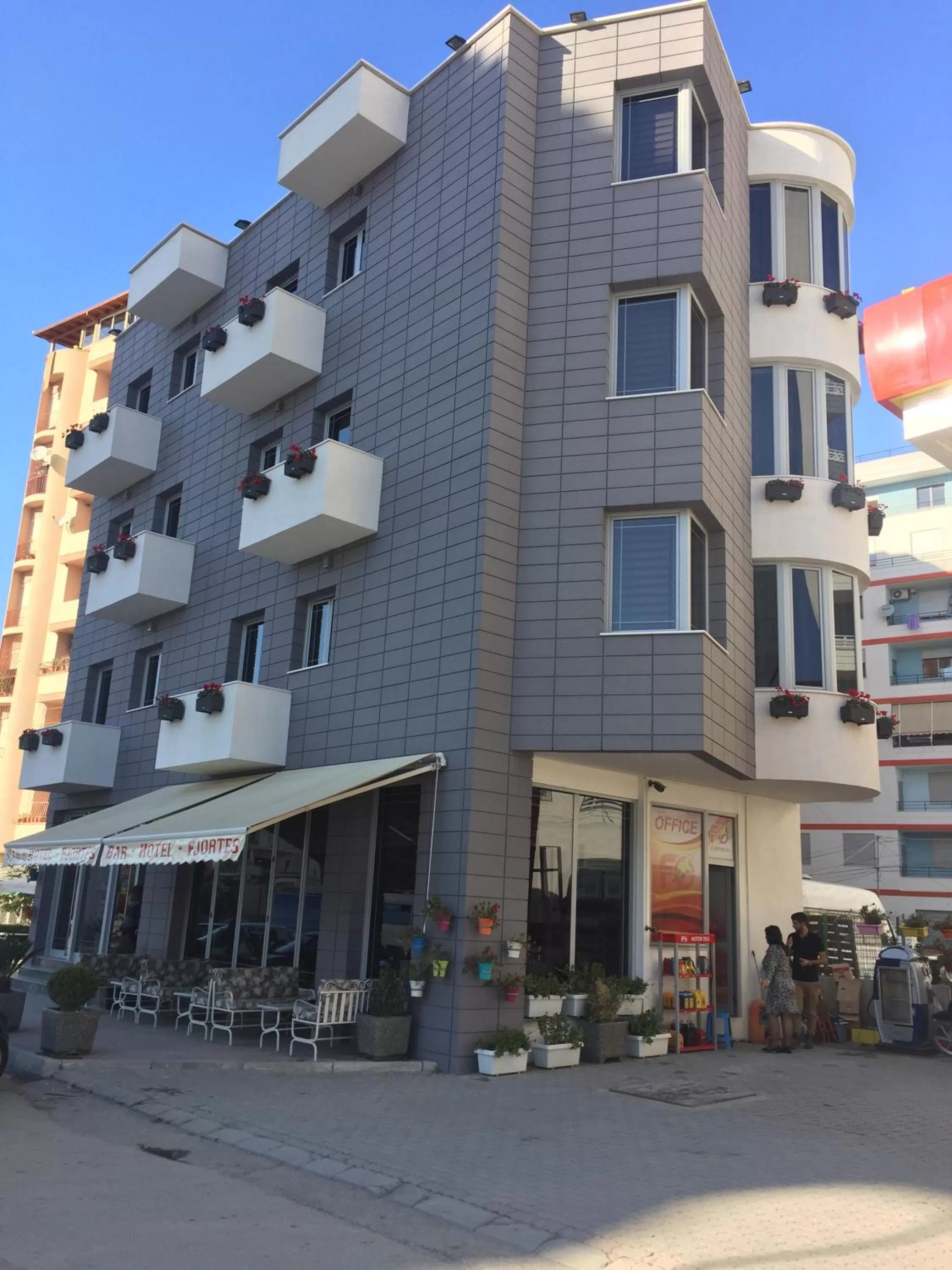 Property building in Fjortes Hotel