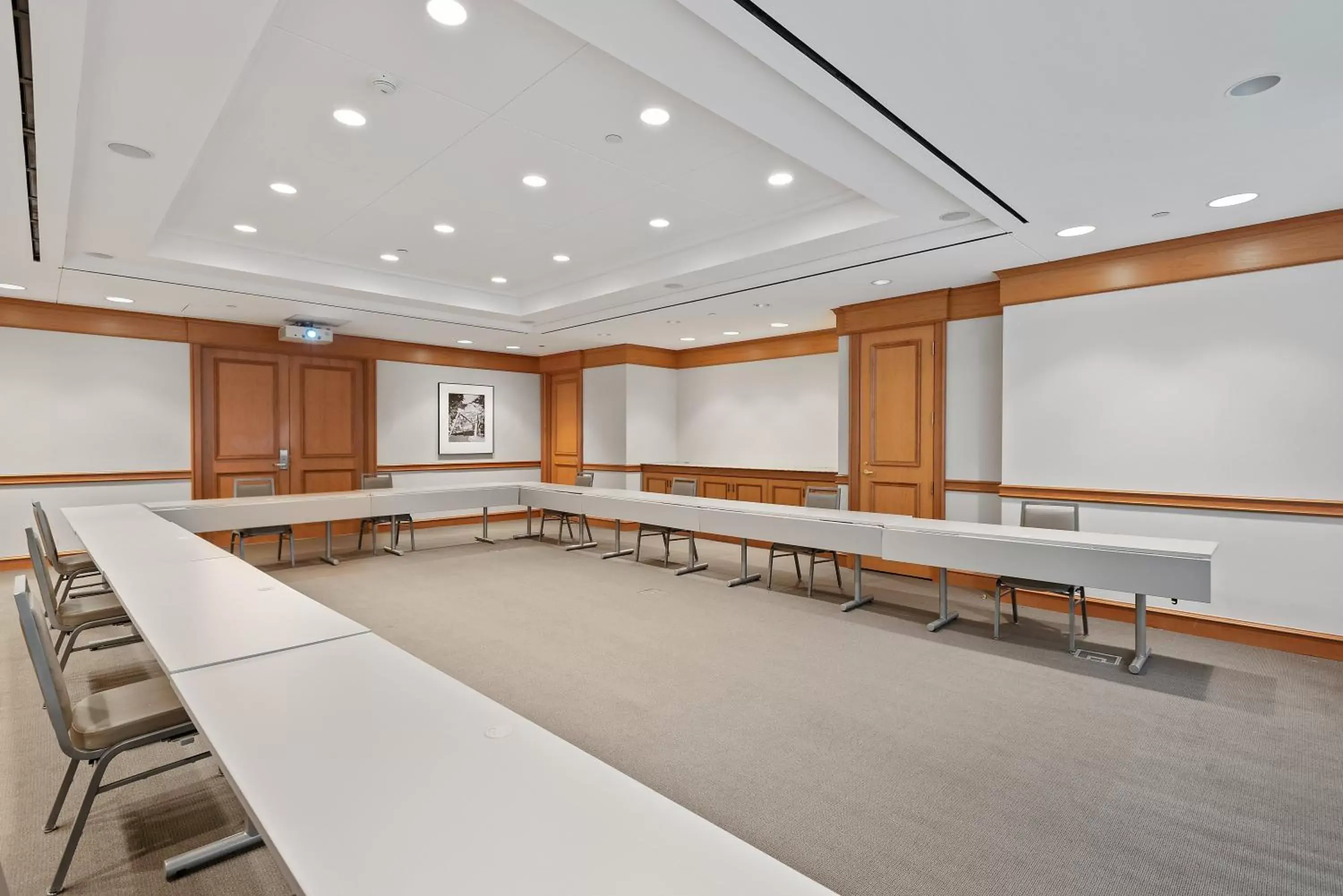 Meeting/conference room in InterContinental Cleveland, an IHG Hotel