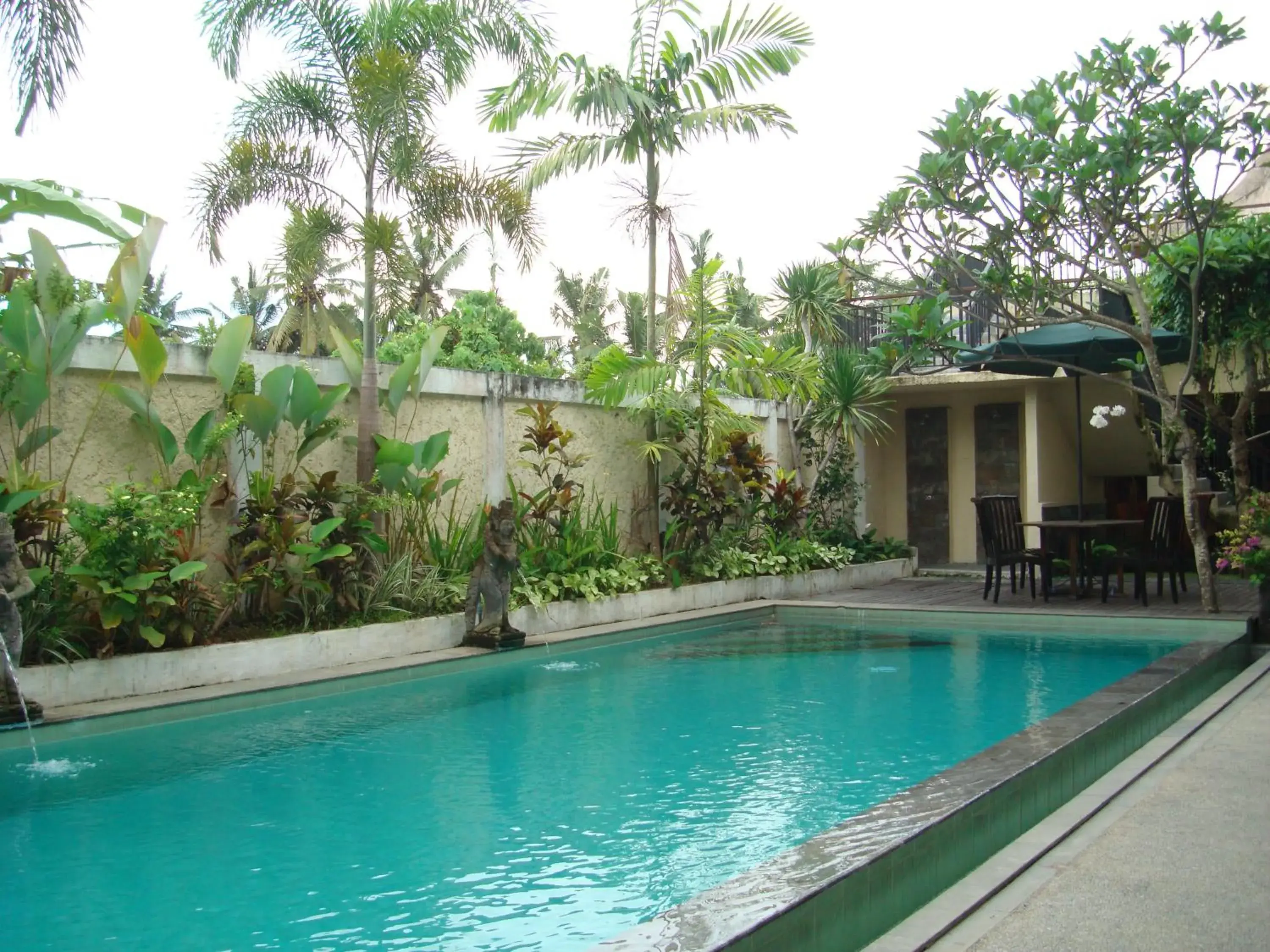 Swimming Pool in Anini Raka Resort & Spa