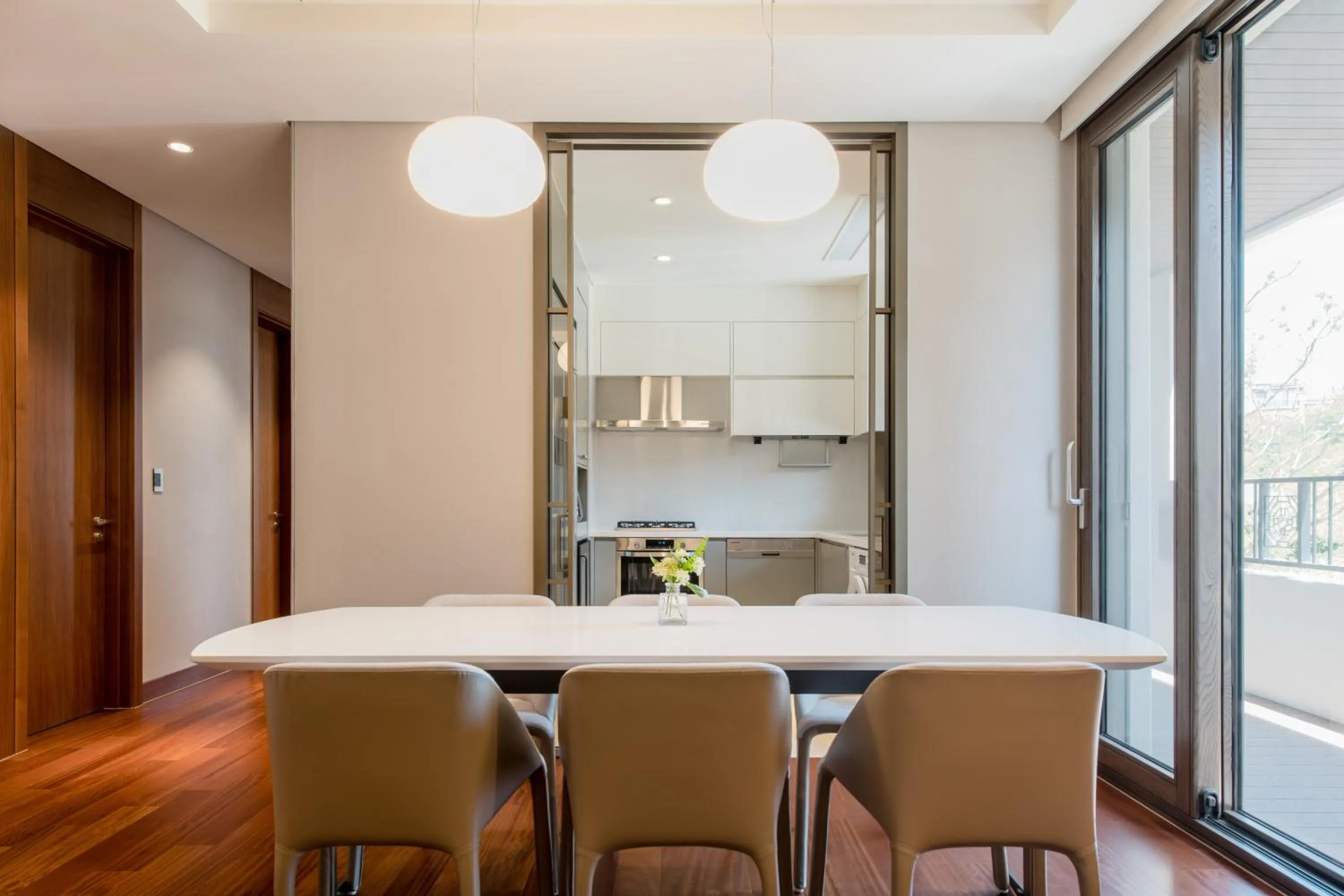 Spring in Somerset Jeju Shinhwa World