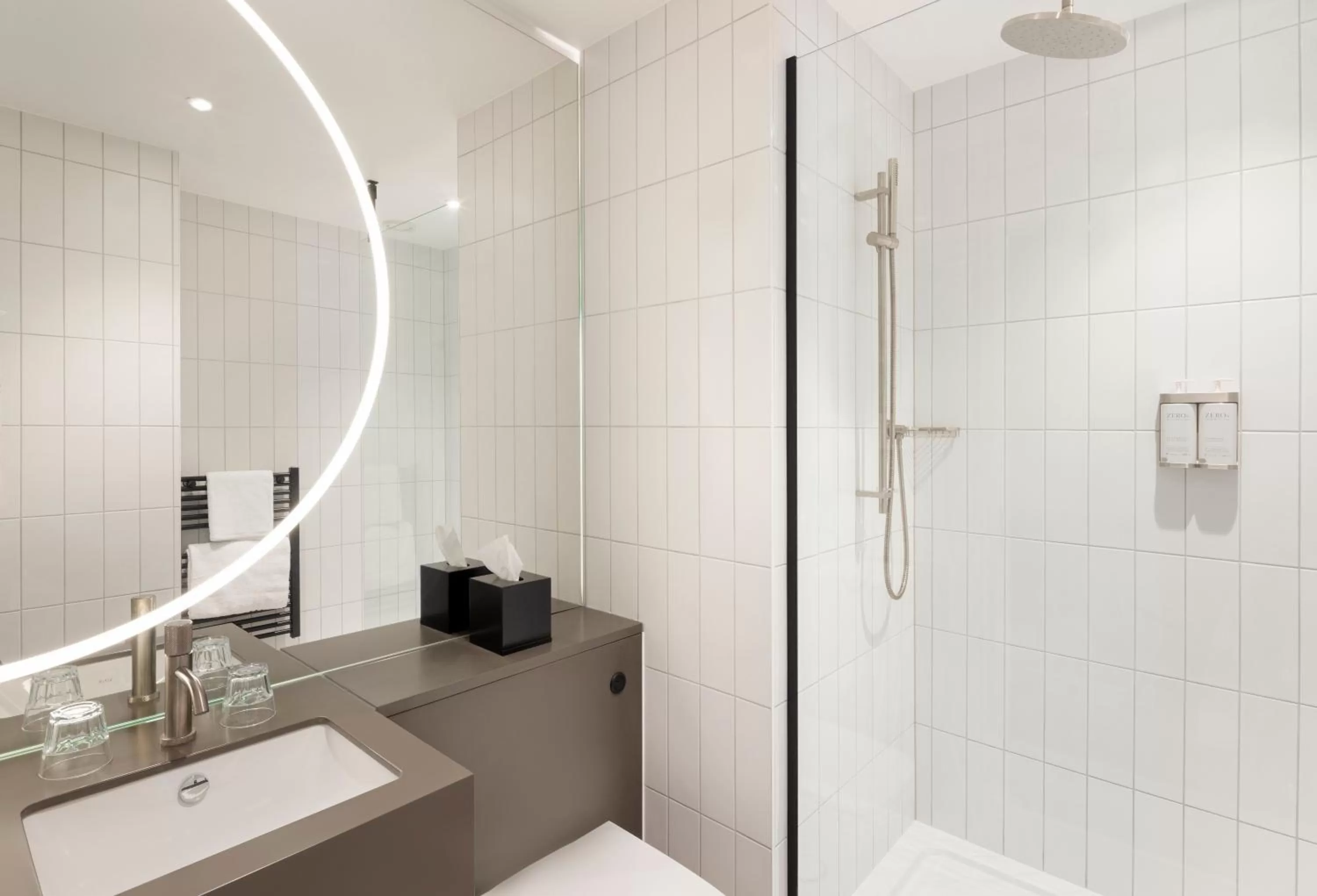 Bathroom in Leonardo Hotel Manchester Piccadilly