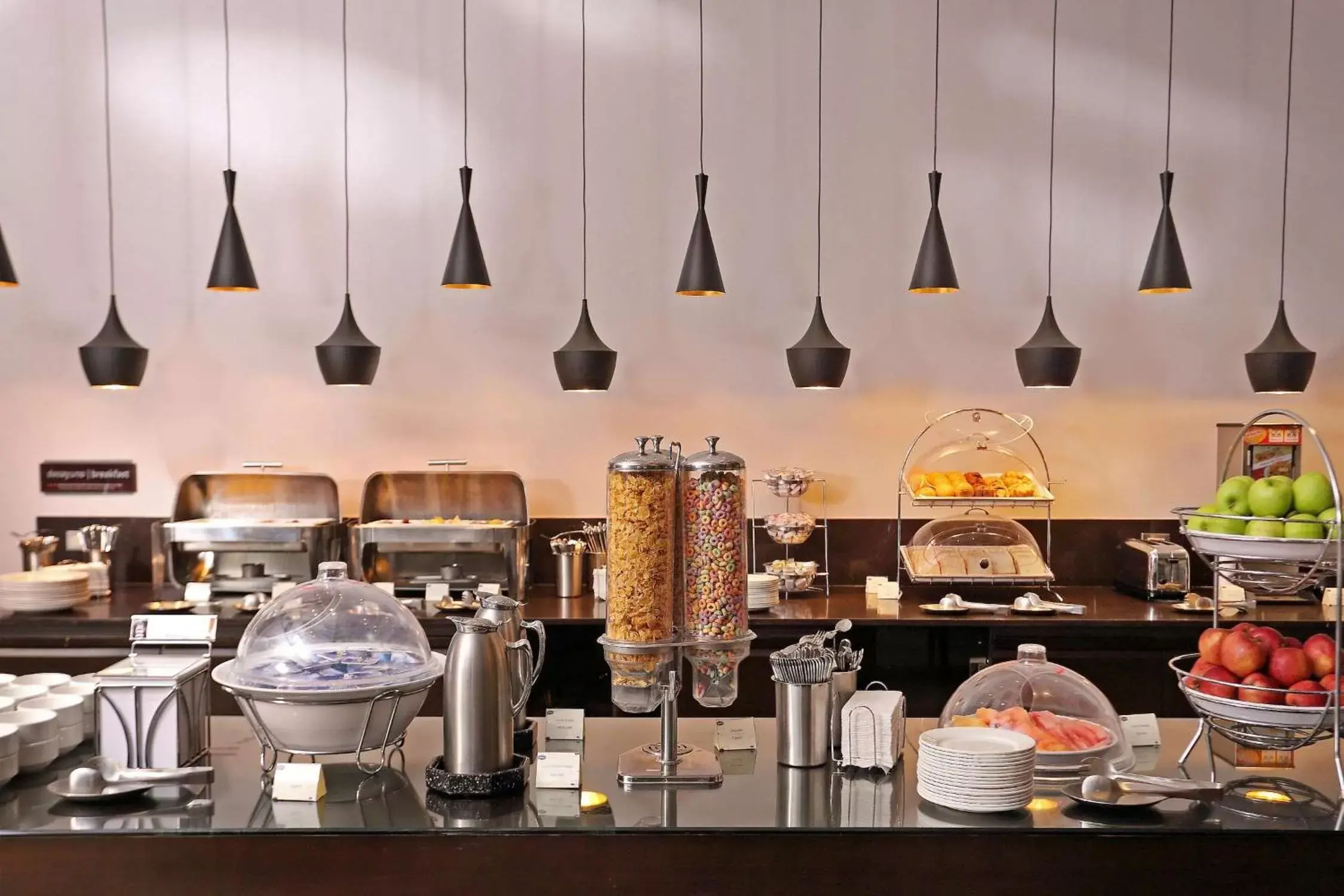 Restaurant/places to eat in Hampton by Hilton Panama Restaurant/places to eat in Hampton by Hilton Panama