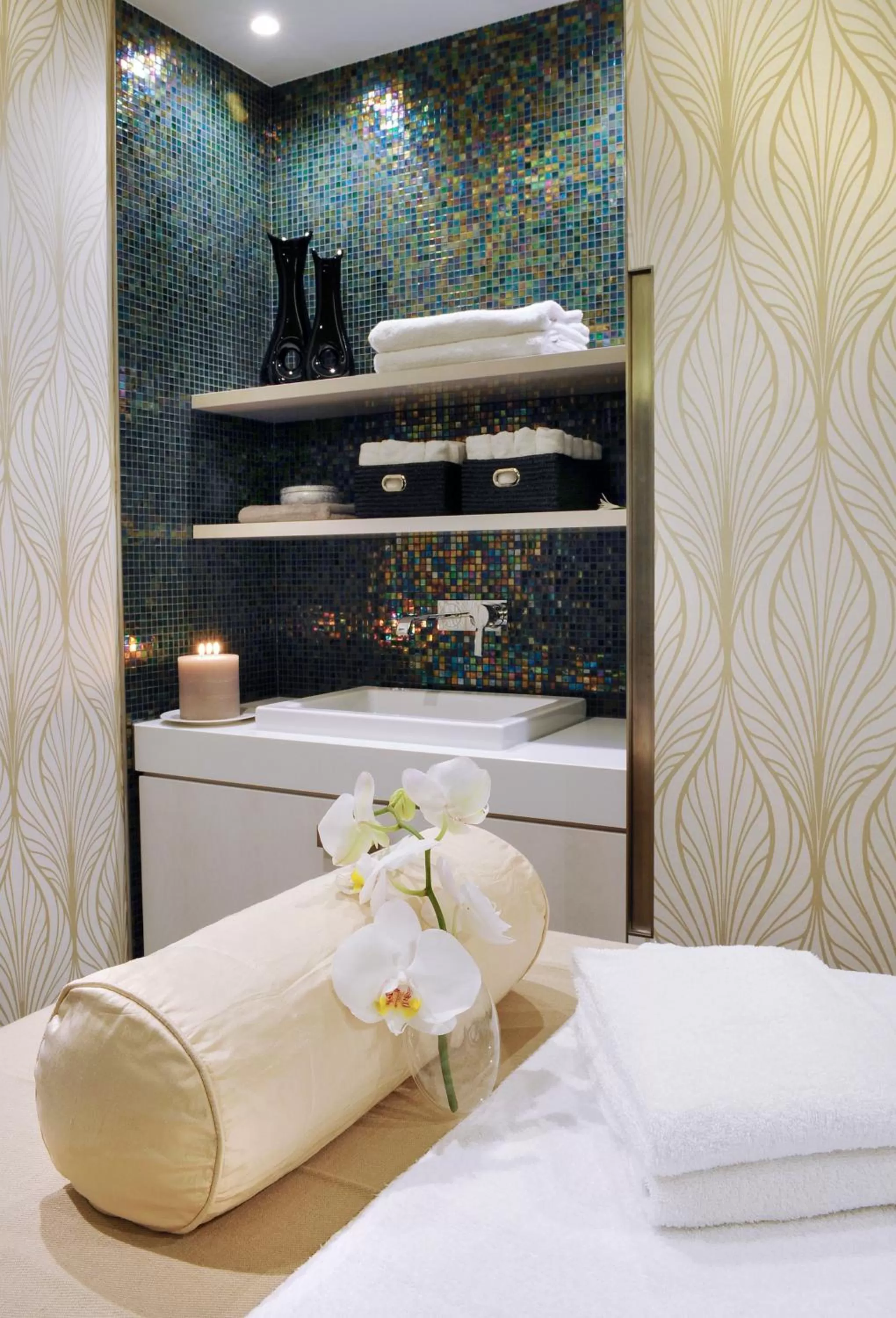 Fitness centre/facilities, Bed in Hôtel Tiffany by Fassbind