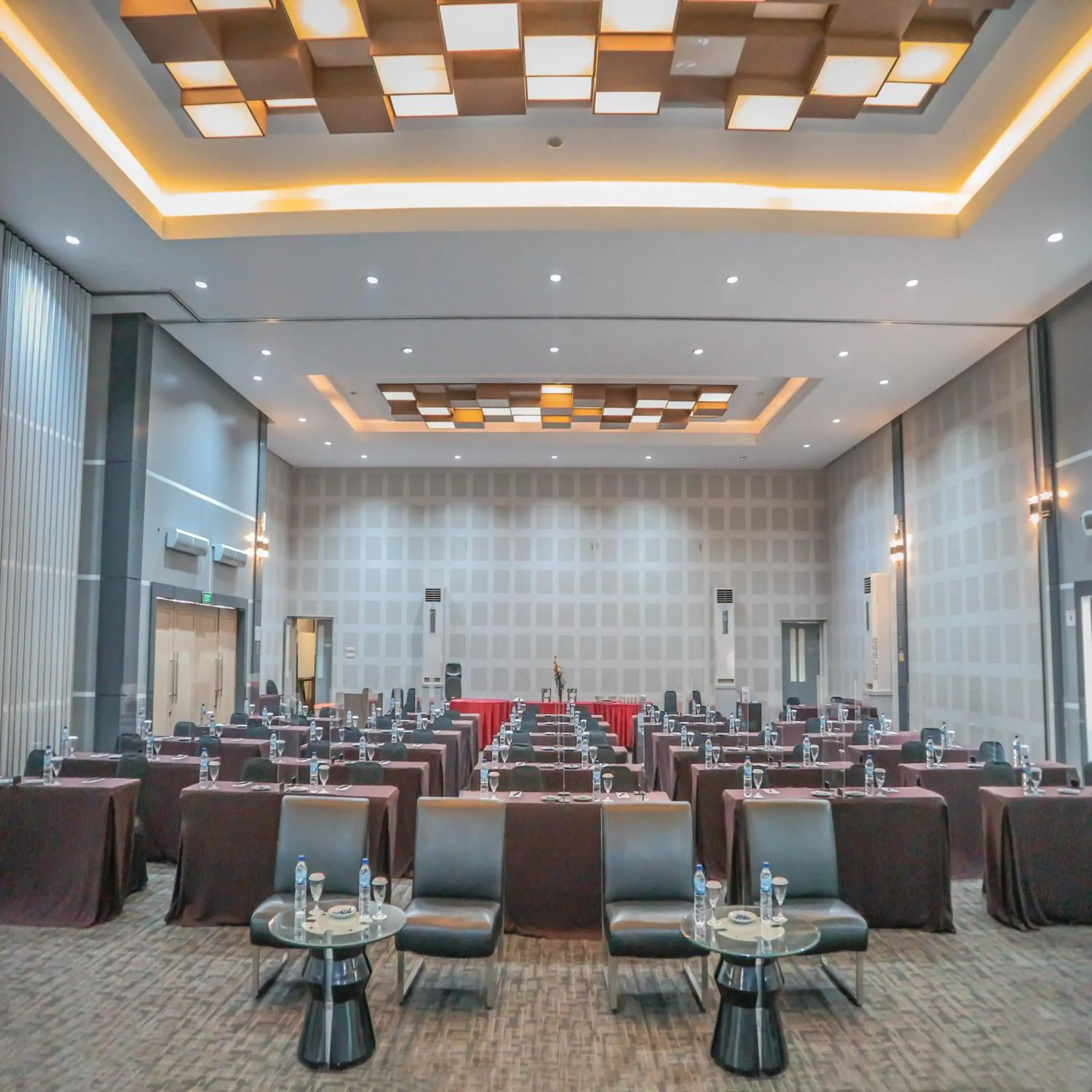 Business facilities in Howard Johnson By Wyndham Pekalongan