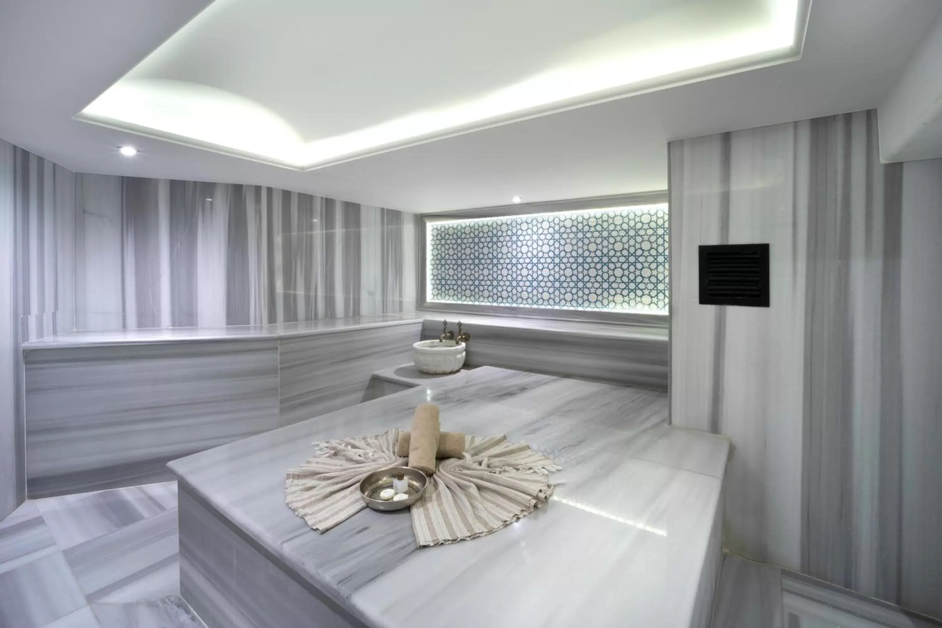 Steam room, Bed in Orka Royal Hotel & Spa Steam room, Bed in Orka Royal Hotel & Spa