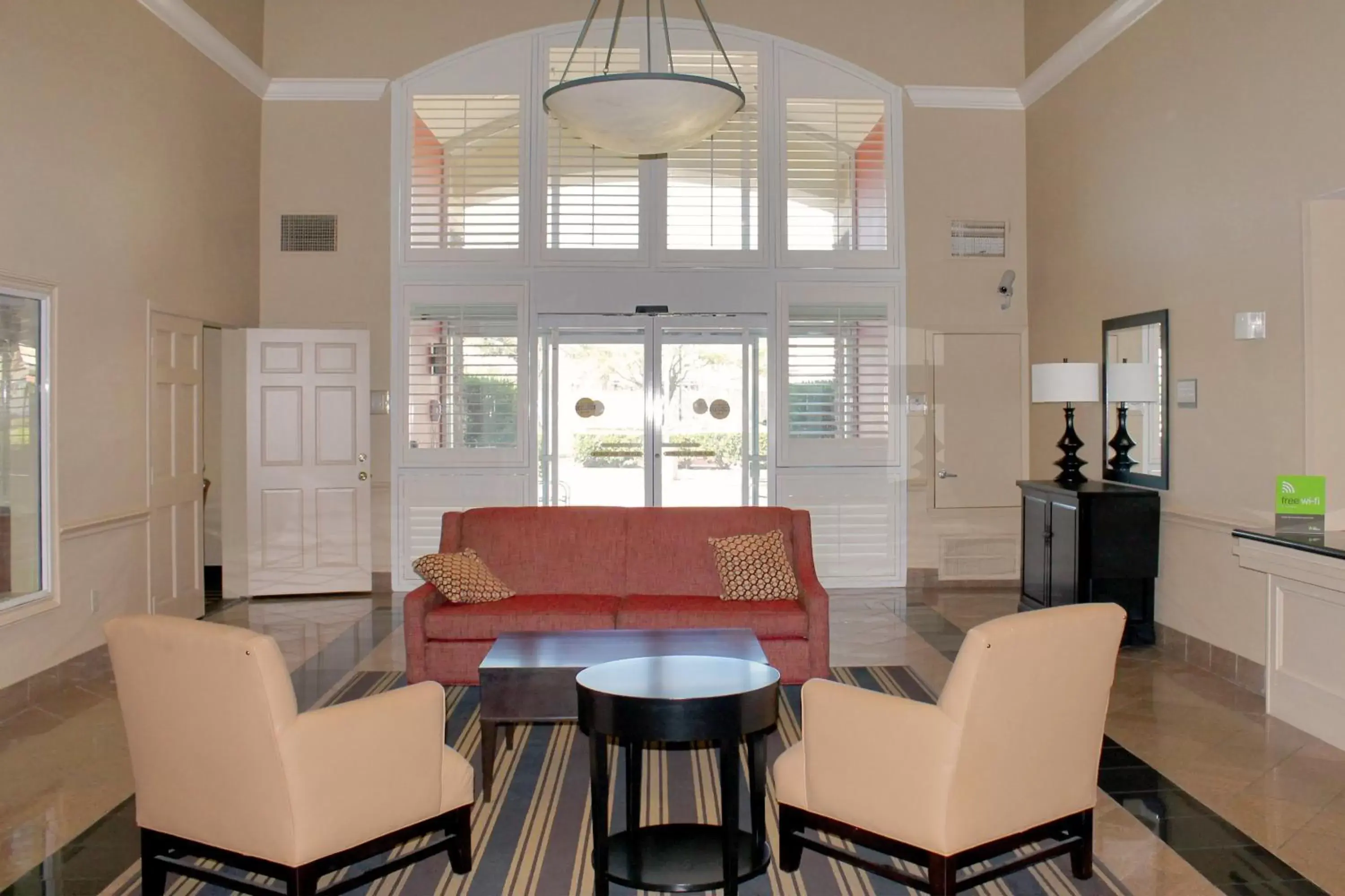 Lobby or reception, Dining Area in Extended Stay America Suites - Houston - Med Ctr - NRG Park - Braeswood Blvd