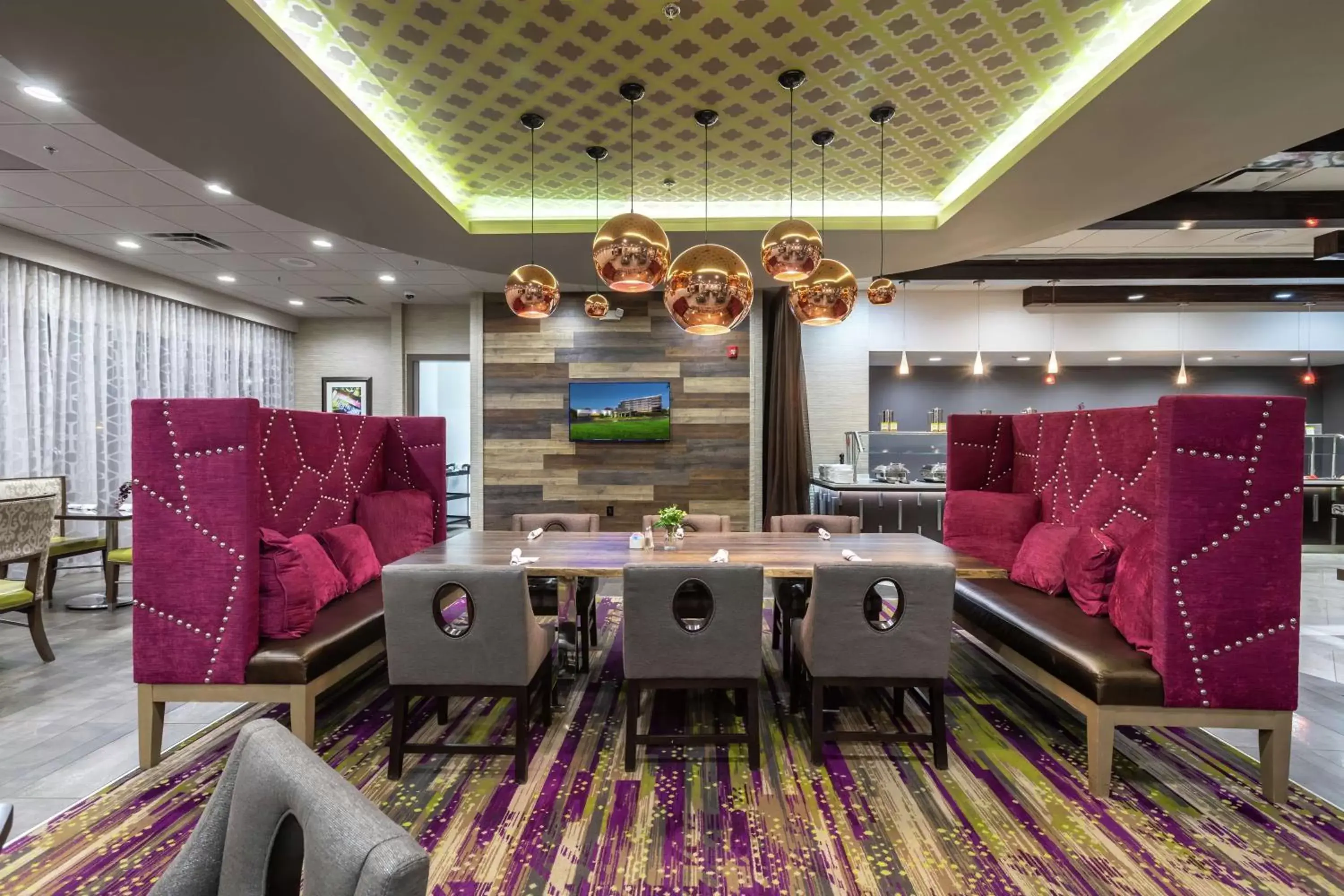 Restaurant/places to eat in DoubleTree by Hilton Winston Salem - University, NC